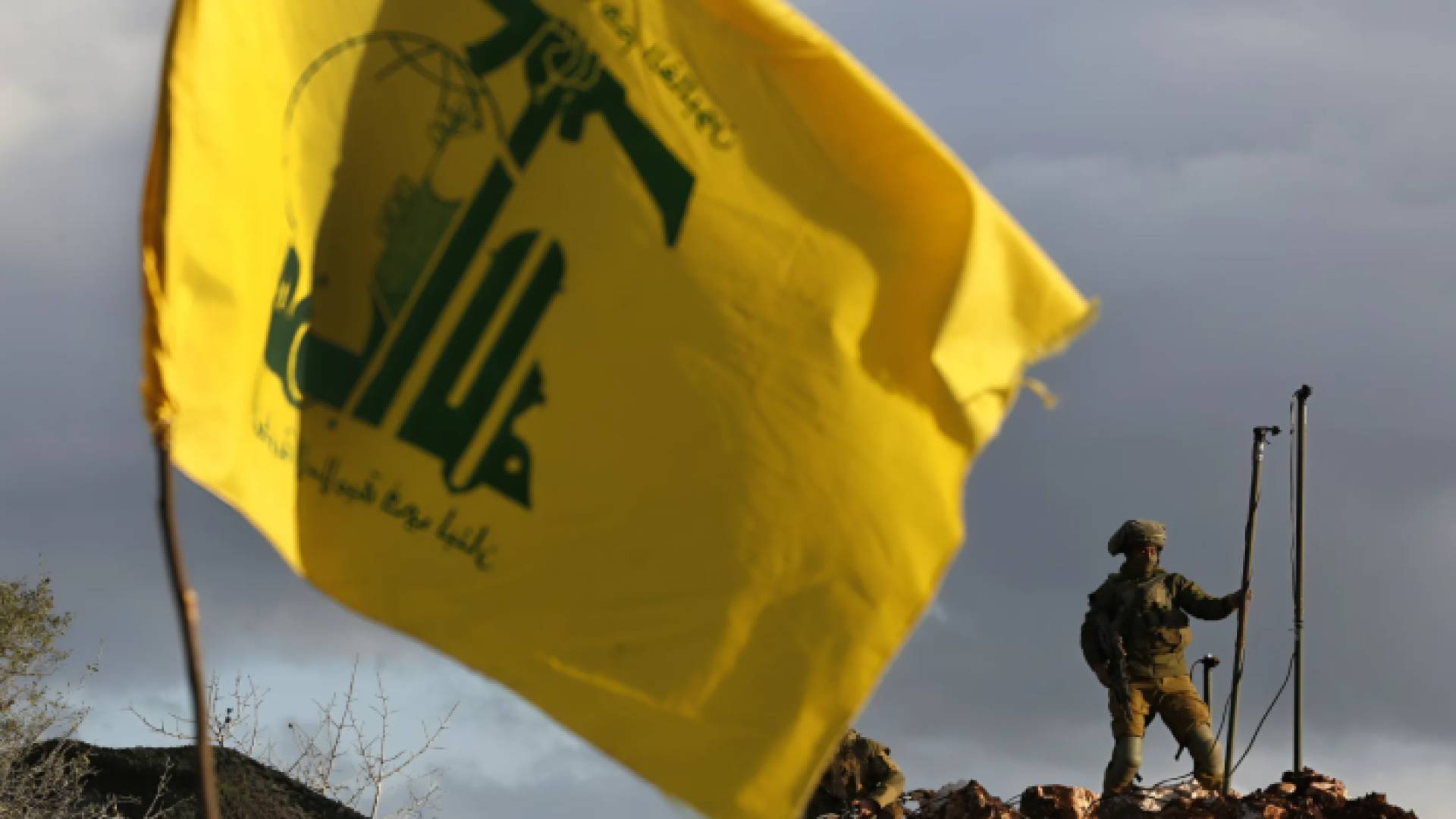 علم يرمز لحزب الله اللبناني