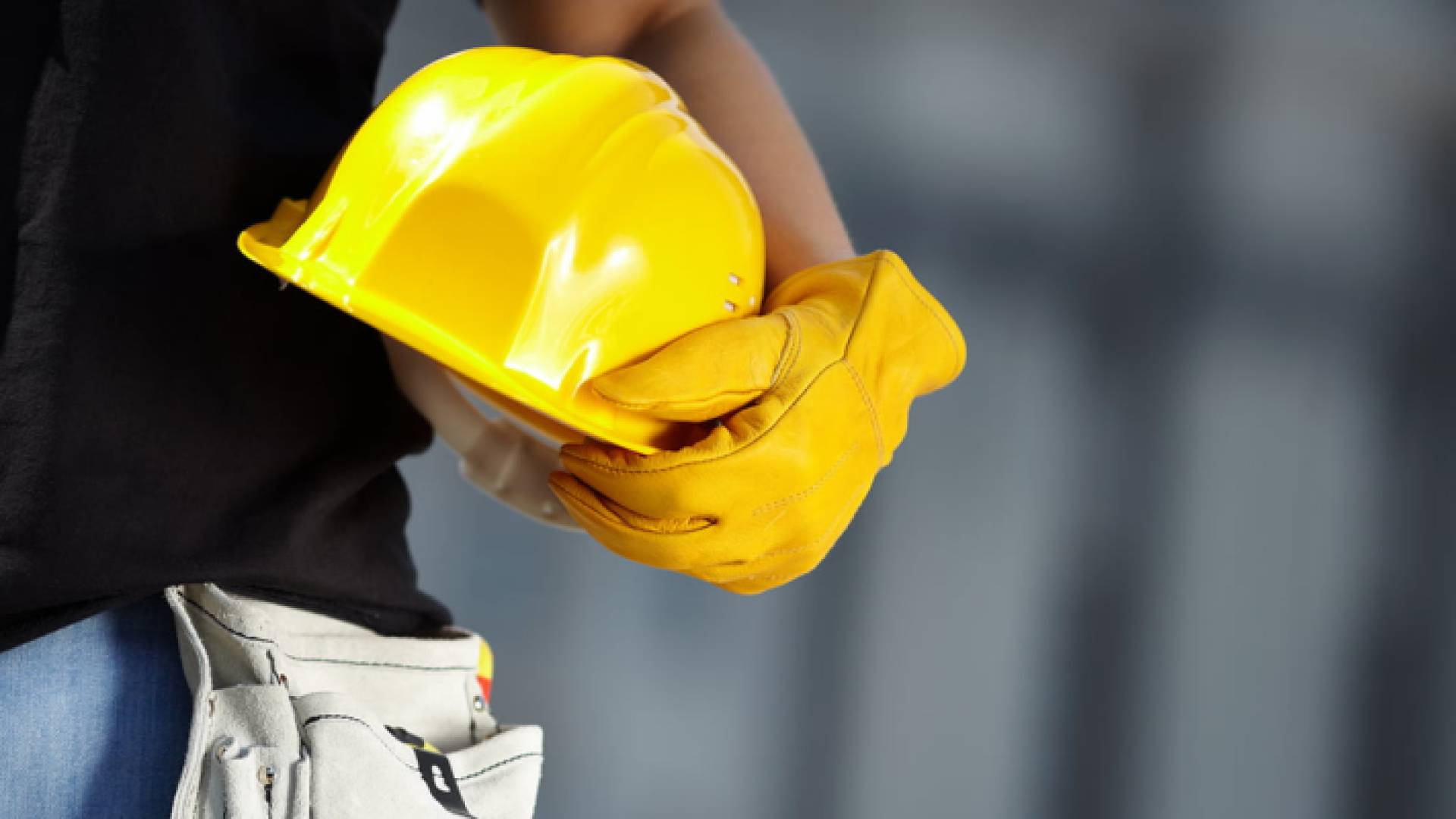 عمال - تعبيرية