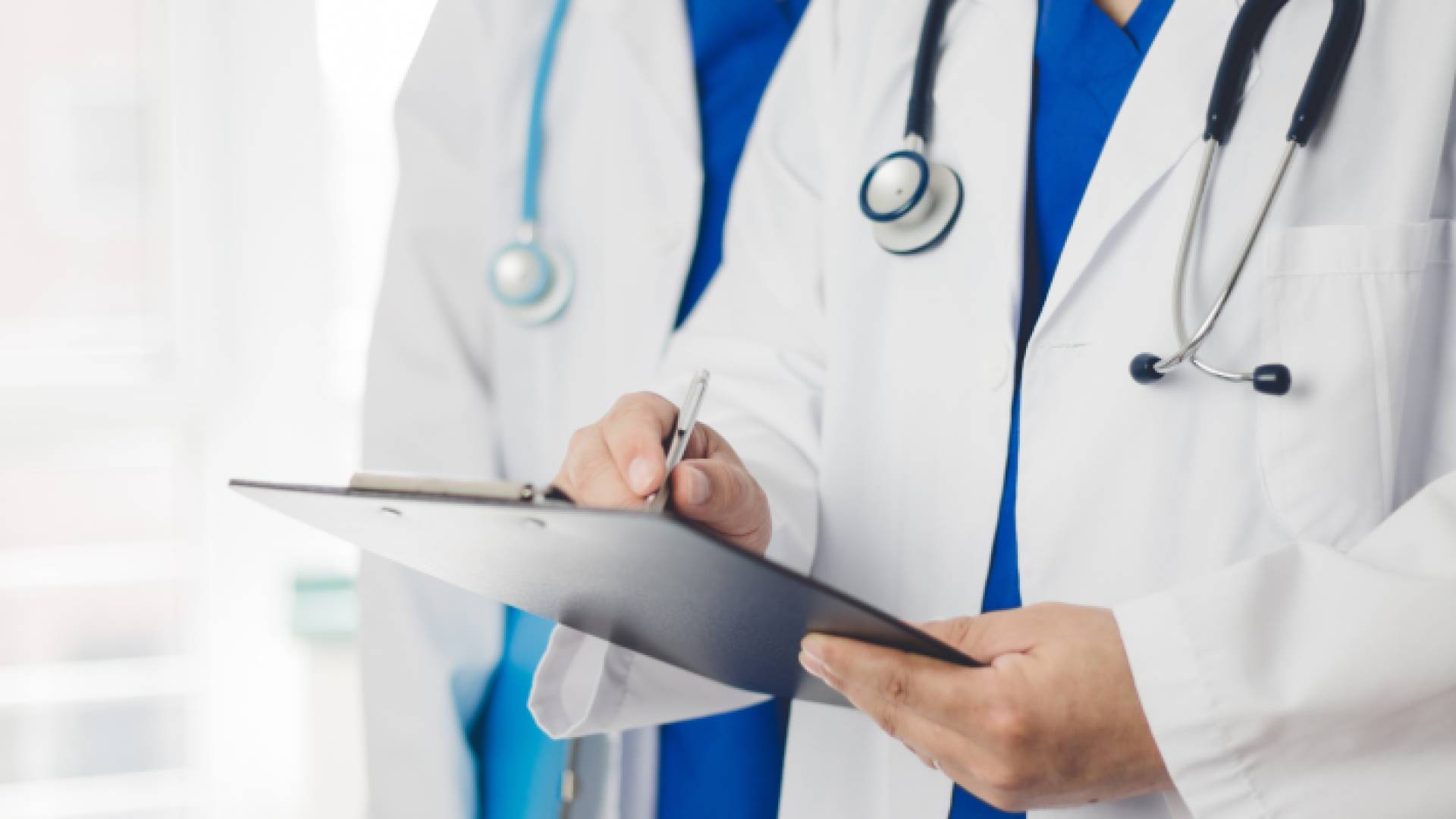 أطباء - تعبيرية