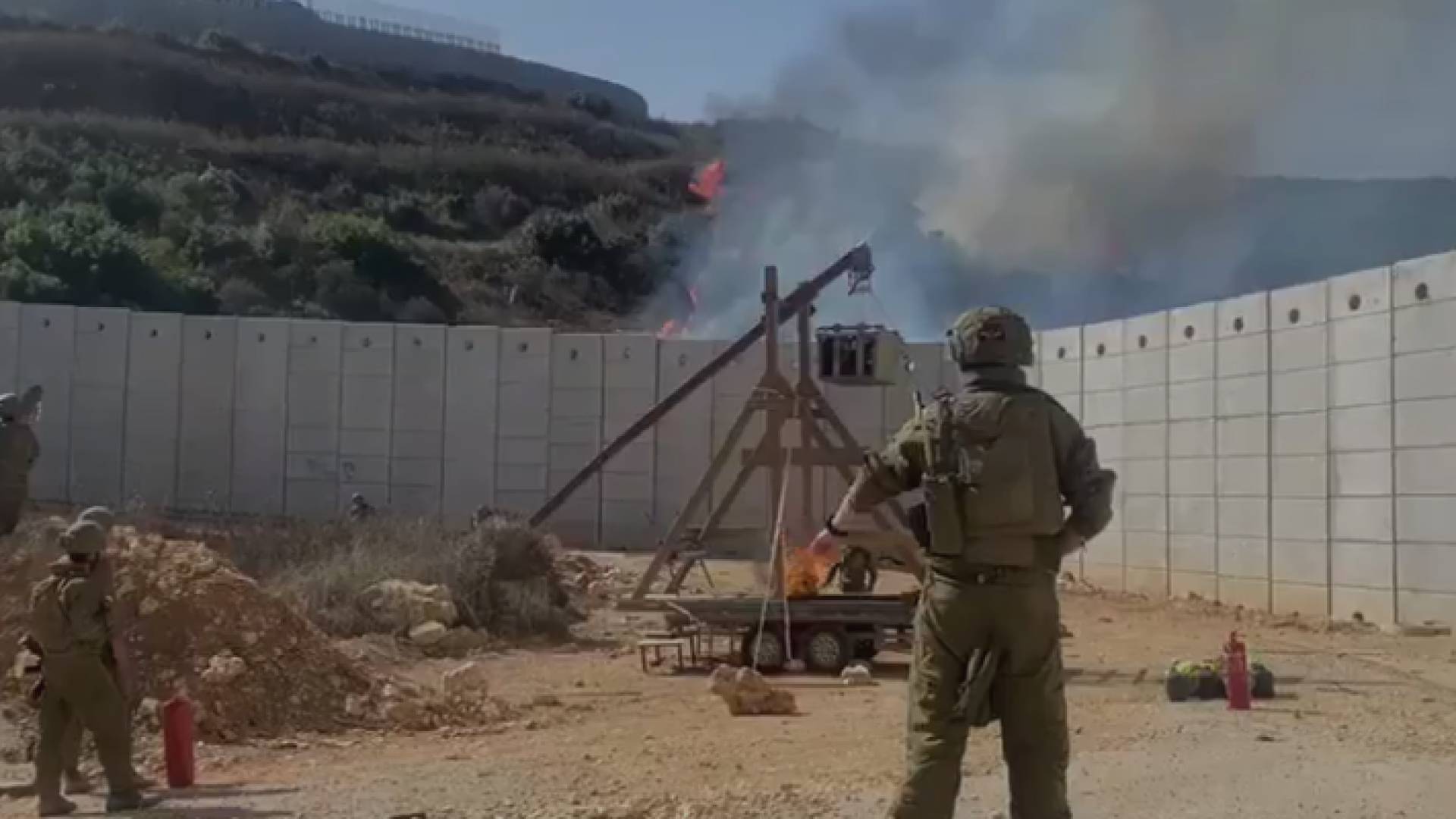 قوات الاحتلال تطلق قذائف الـ"منجنيق" باتجاه الأراضي اللبنانية