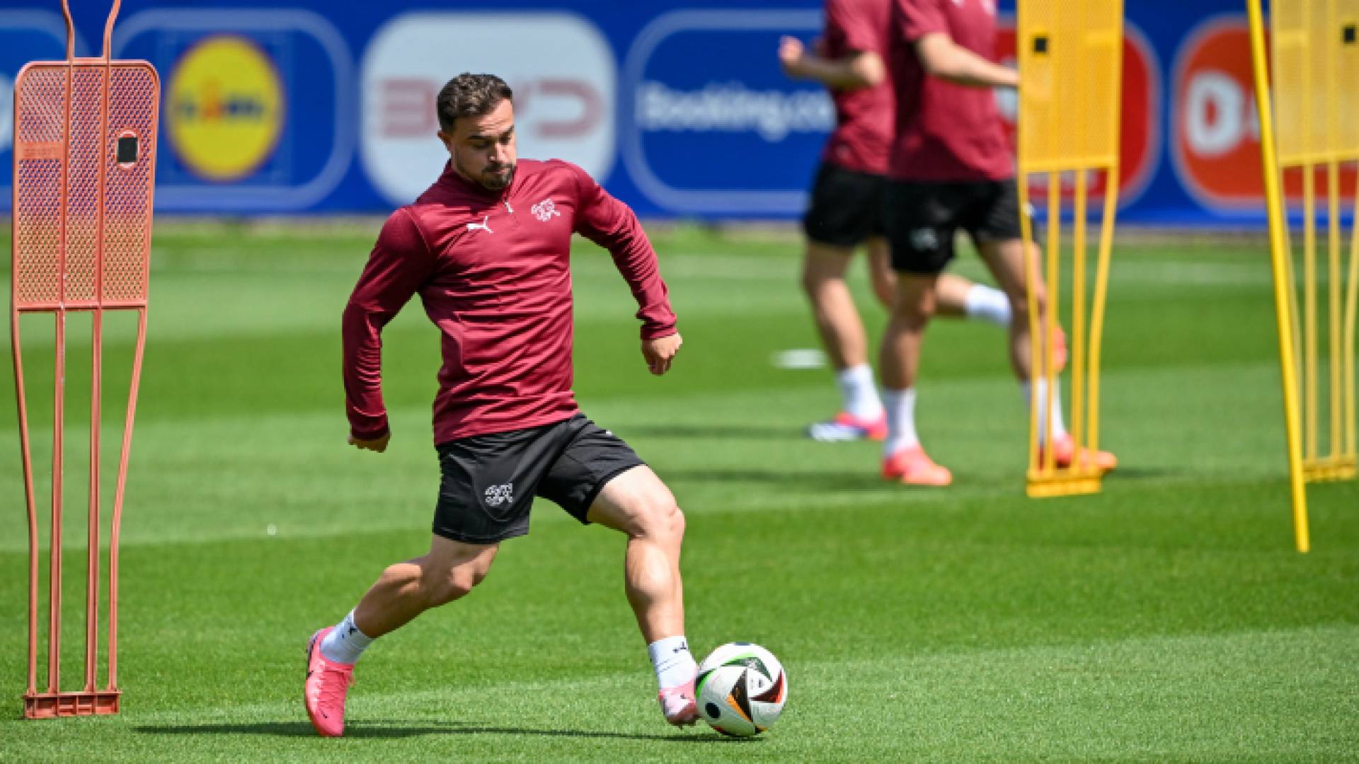 من تدريبات المنتخب السويسري