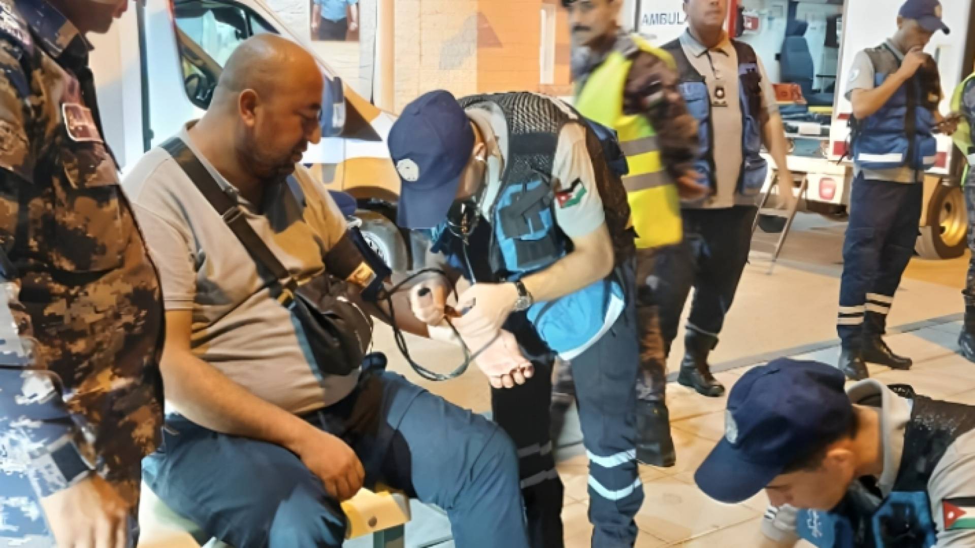 كوادر الاسعاف في مركز حدود العمري