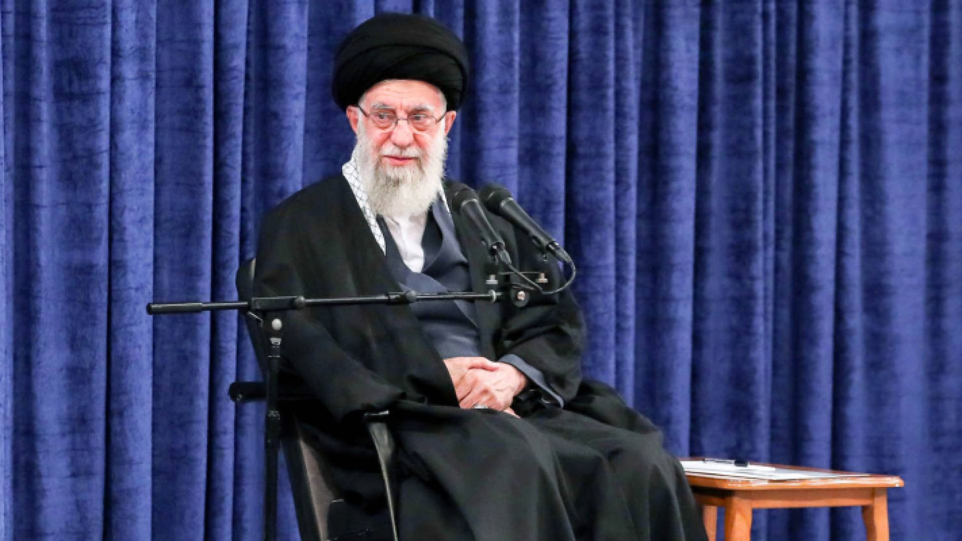 المرشد الأعلى في إيران علي خامنئي