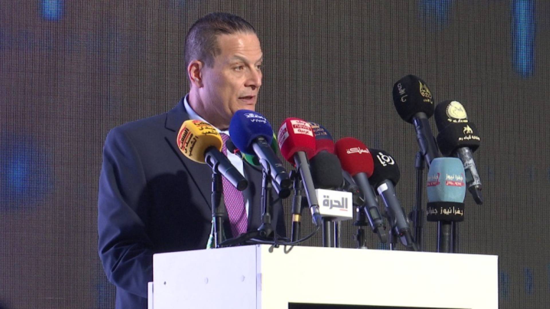 محافظ البنك المركزي، عادل شركس