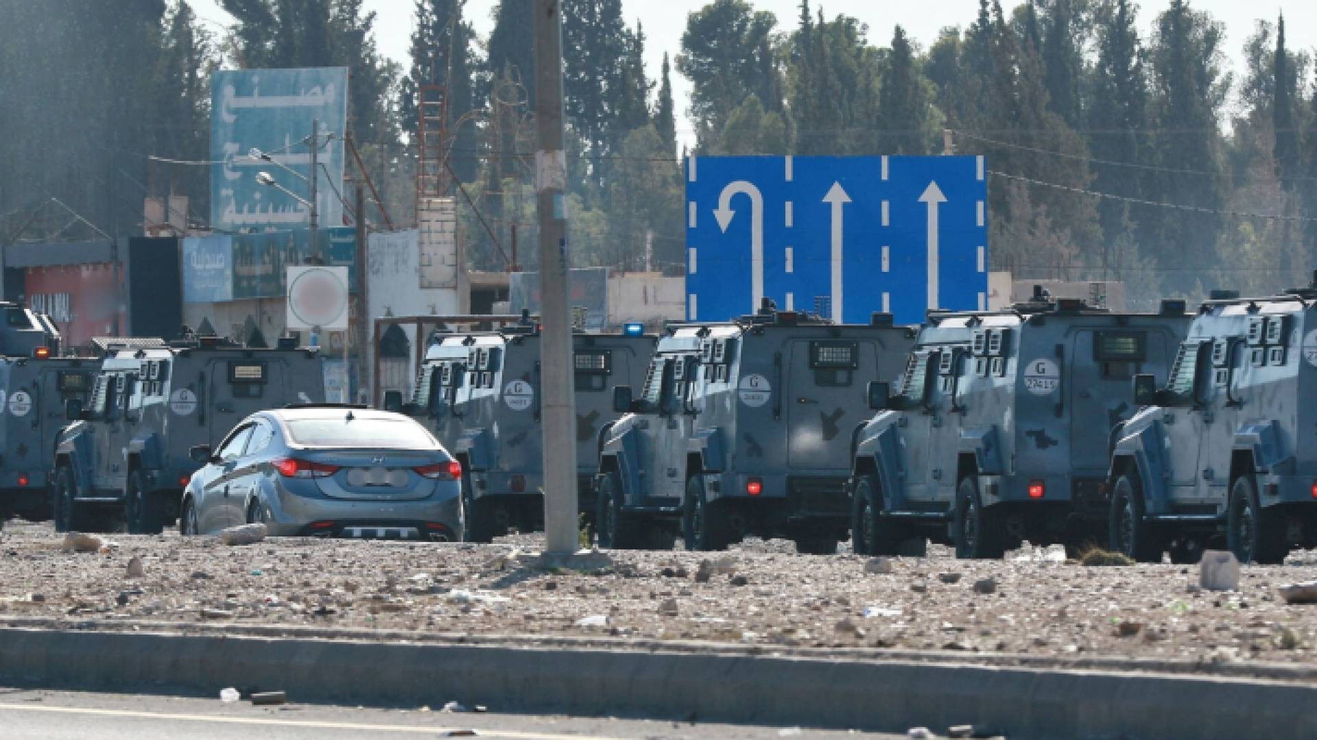 عناصر من الأجهزة الأمنية