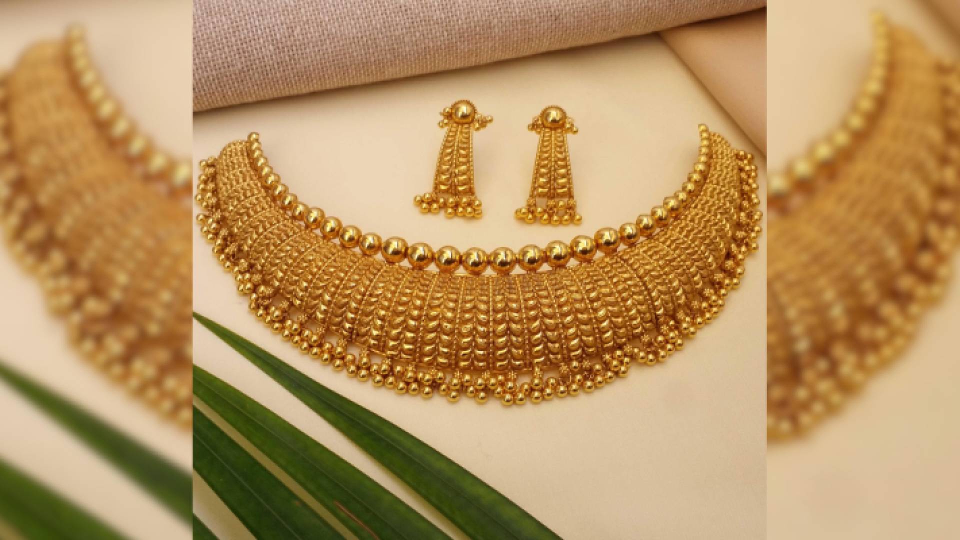 عقد من الذهب