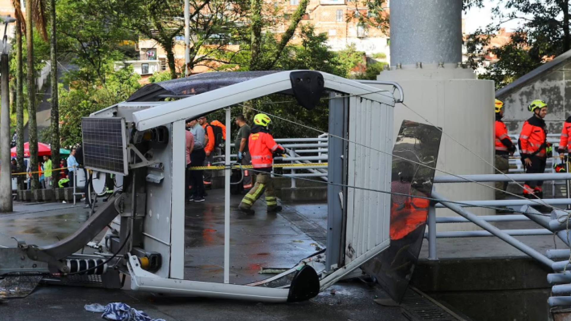 كابينة التلفريك التي سقطت