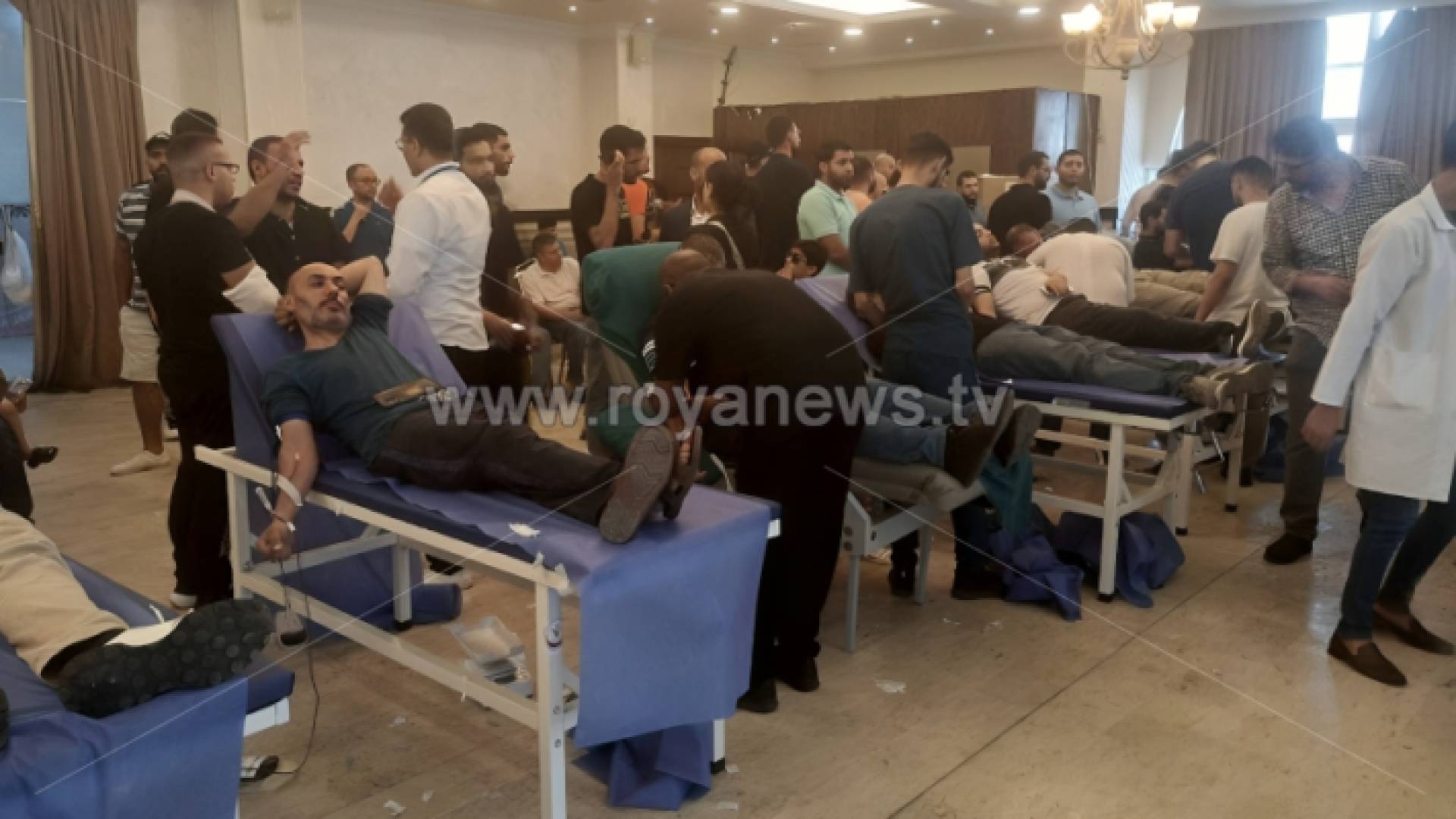 جانب من حملة التبرع بالدم لمستشفيات القطاع