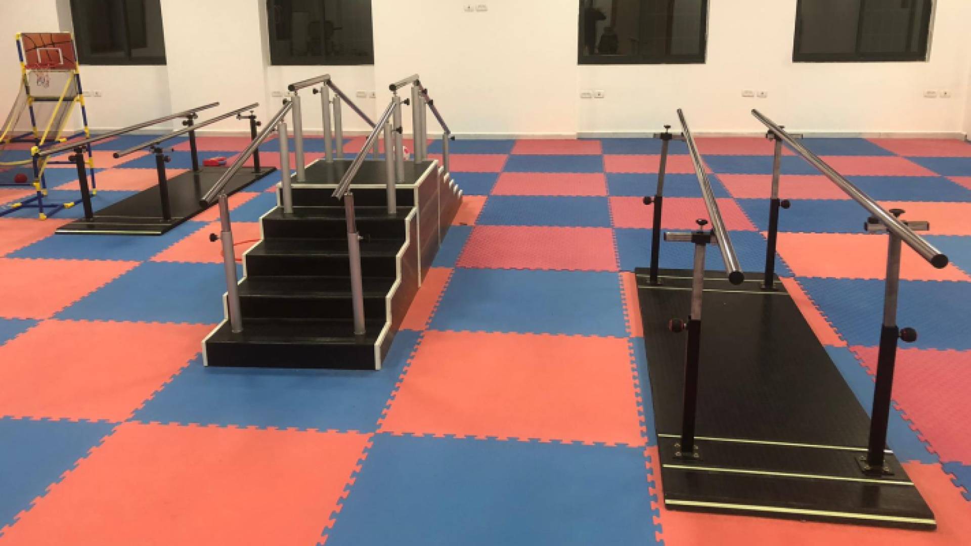 بنك فلسطين يدعم جمعية التدخل المبكر للأطفال ذوي الاعاقة الخيرية