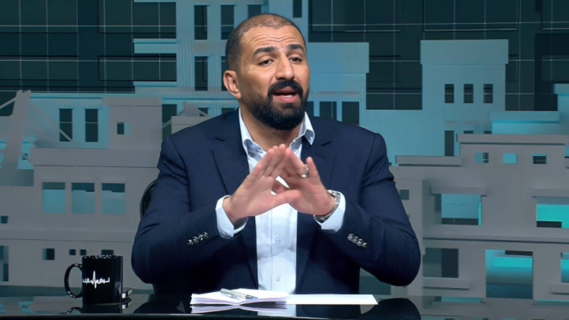 مدرس مادة الأحياء مصعب القطاوي