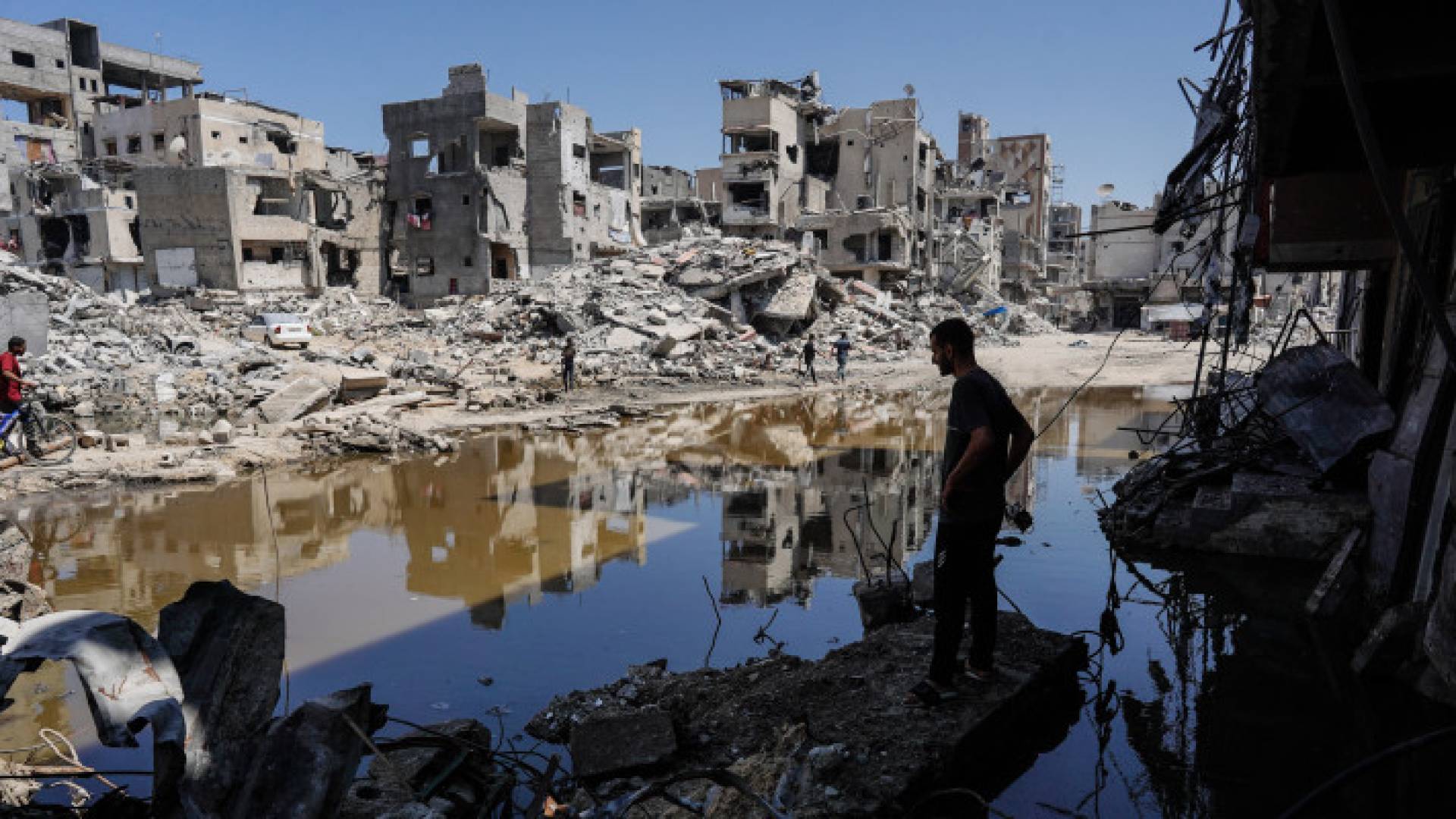 مبان دمرت في غزة جراء عدوان الاحتلال