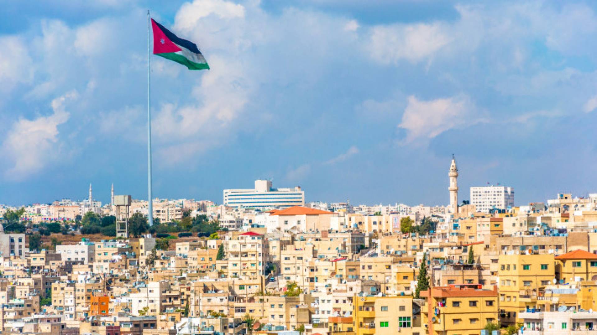 لقطة عامة لأحد أحياء العاصمة عمان