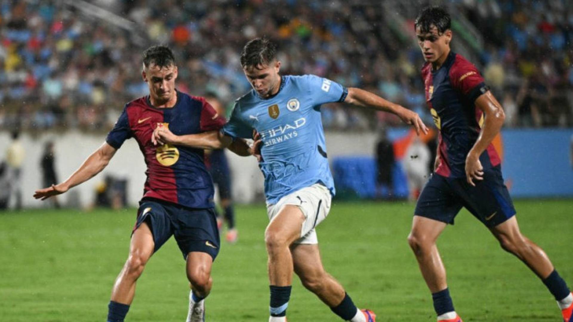 من مباراة برشلونة ومانشستر سيتي