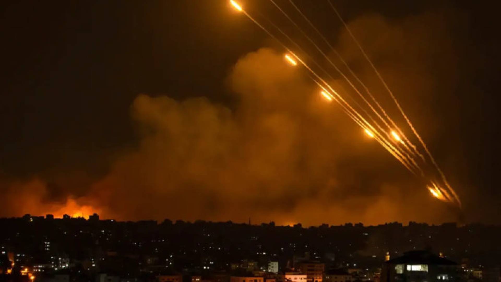 رشقات صاروخية