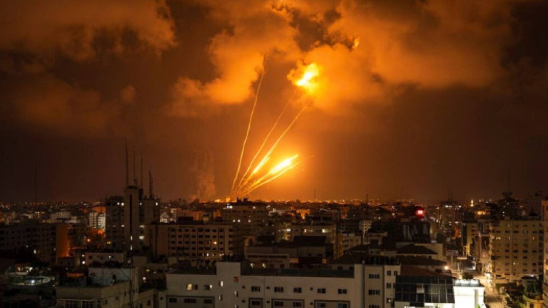 رشقة صاروخية