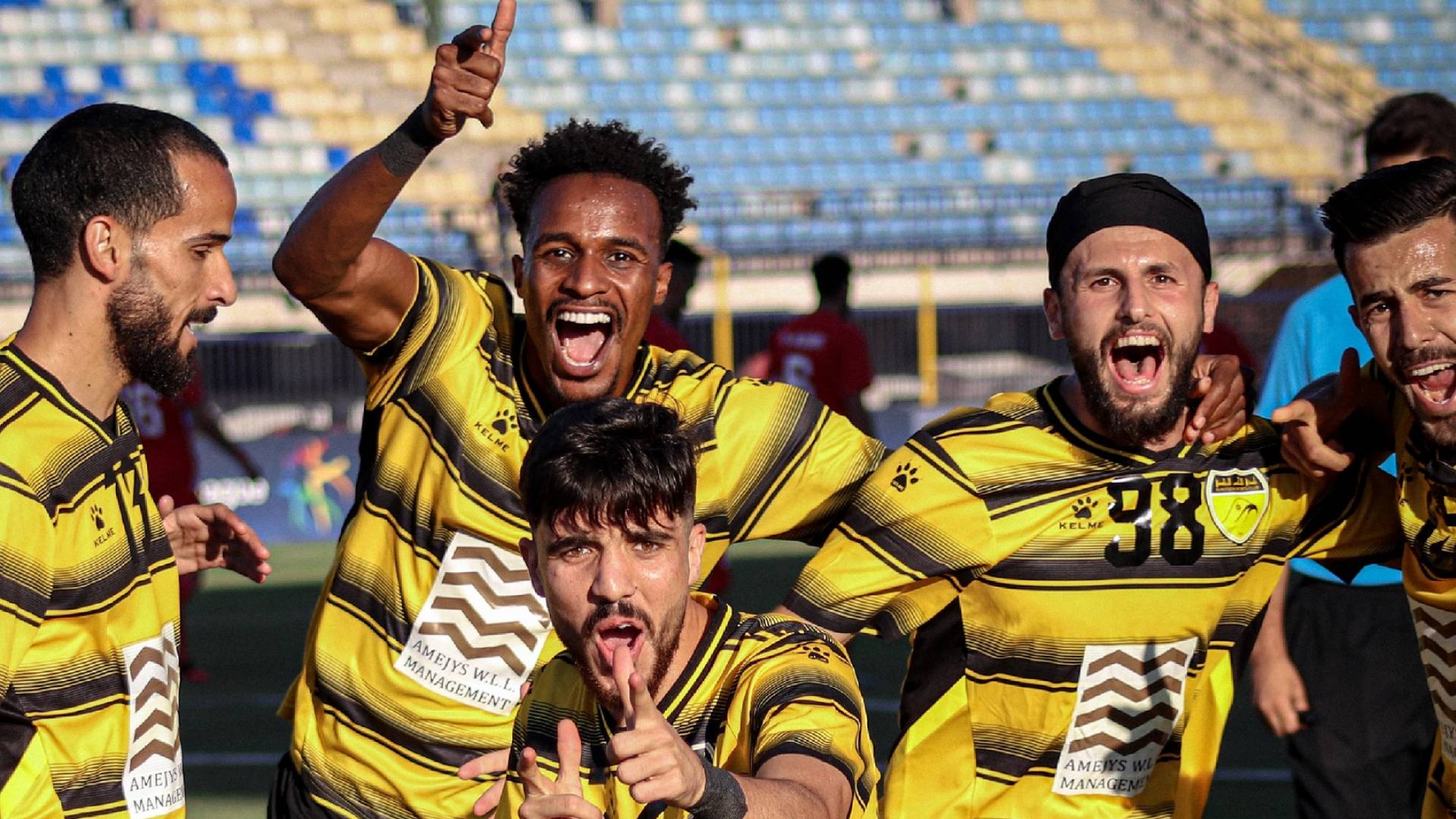 لاعبو الحسين اربد