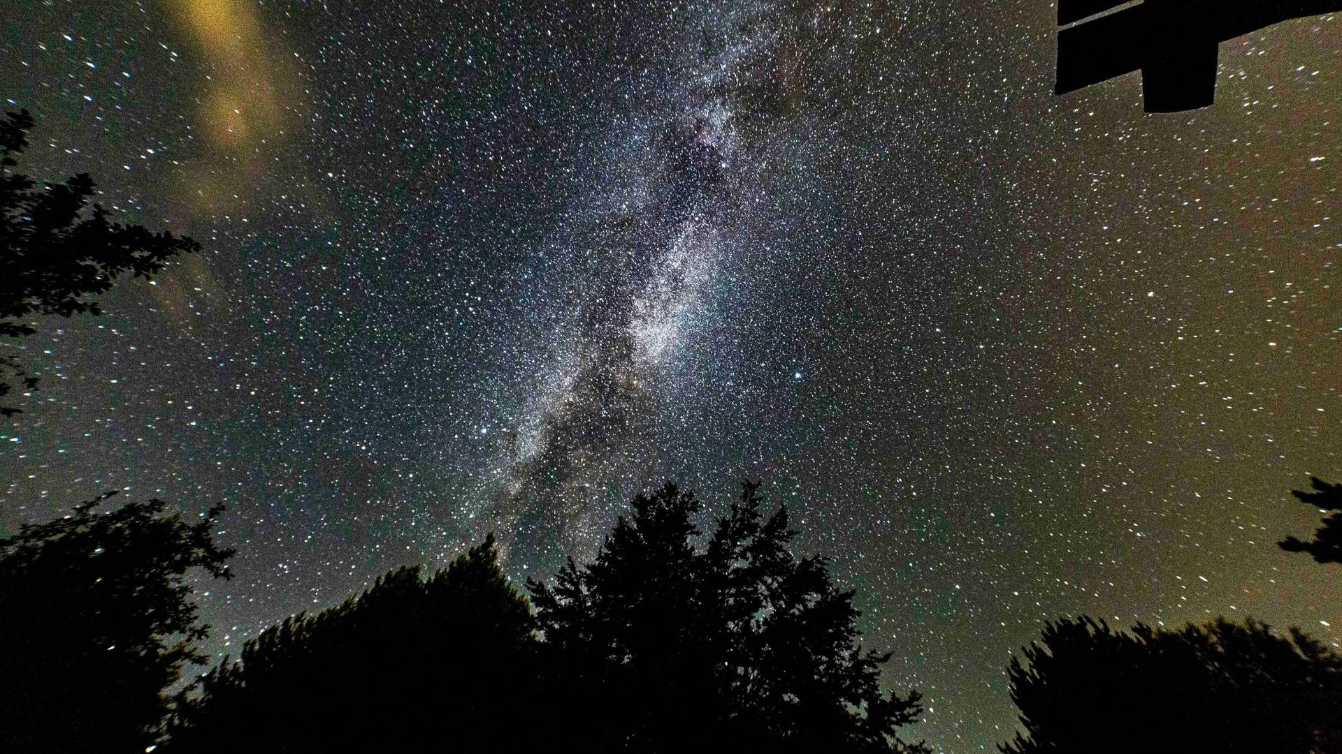 ظواهر فلكية - تعبيرية