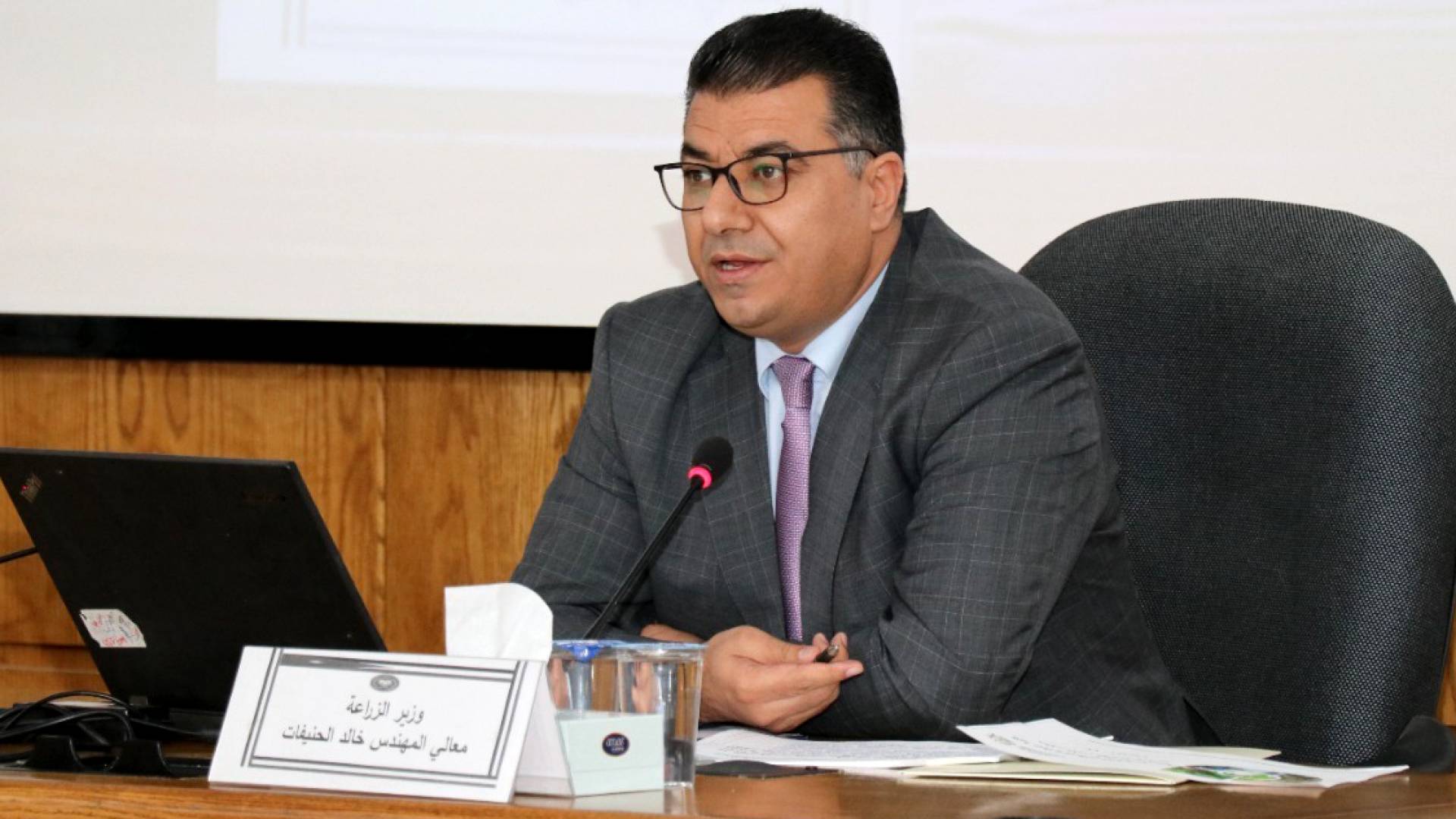 وزير الزراعة المهندس خالد الحنيفات