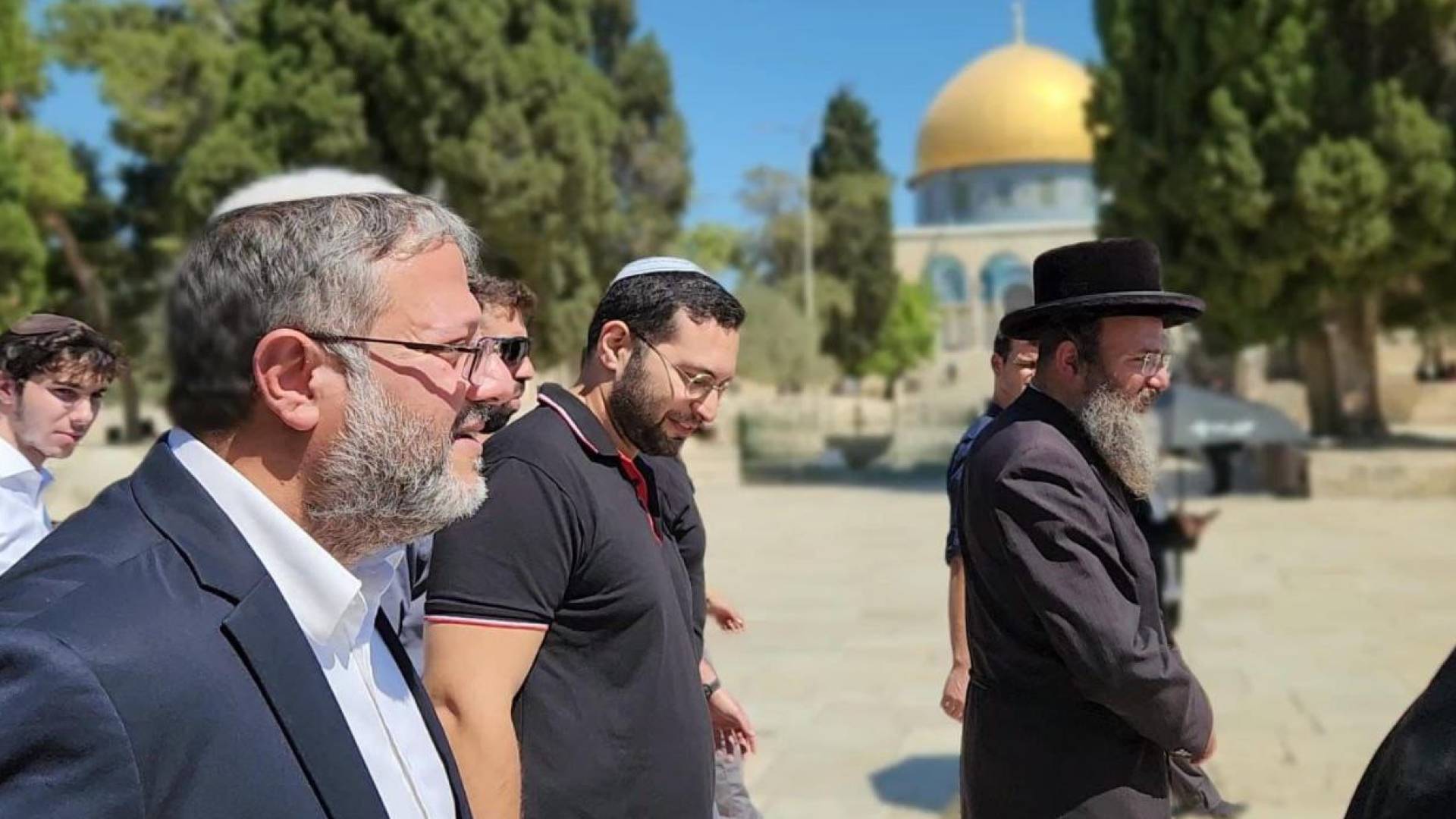 وزير الأمن القومي في حكومة الاحتلال إيتمار بن غفير خلال اقتحامه المسجد الأقصى المبارك