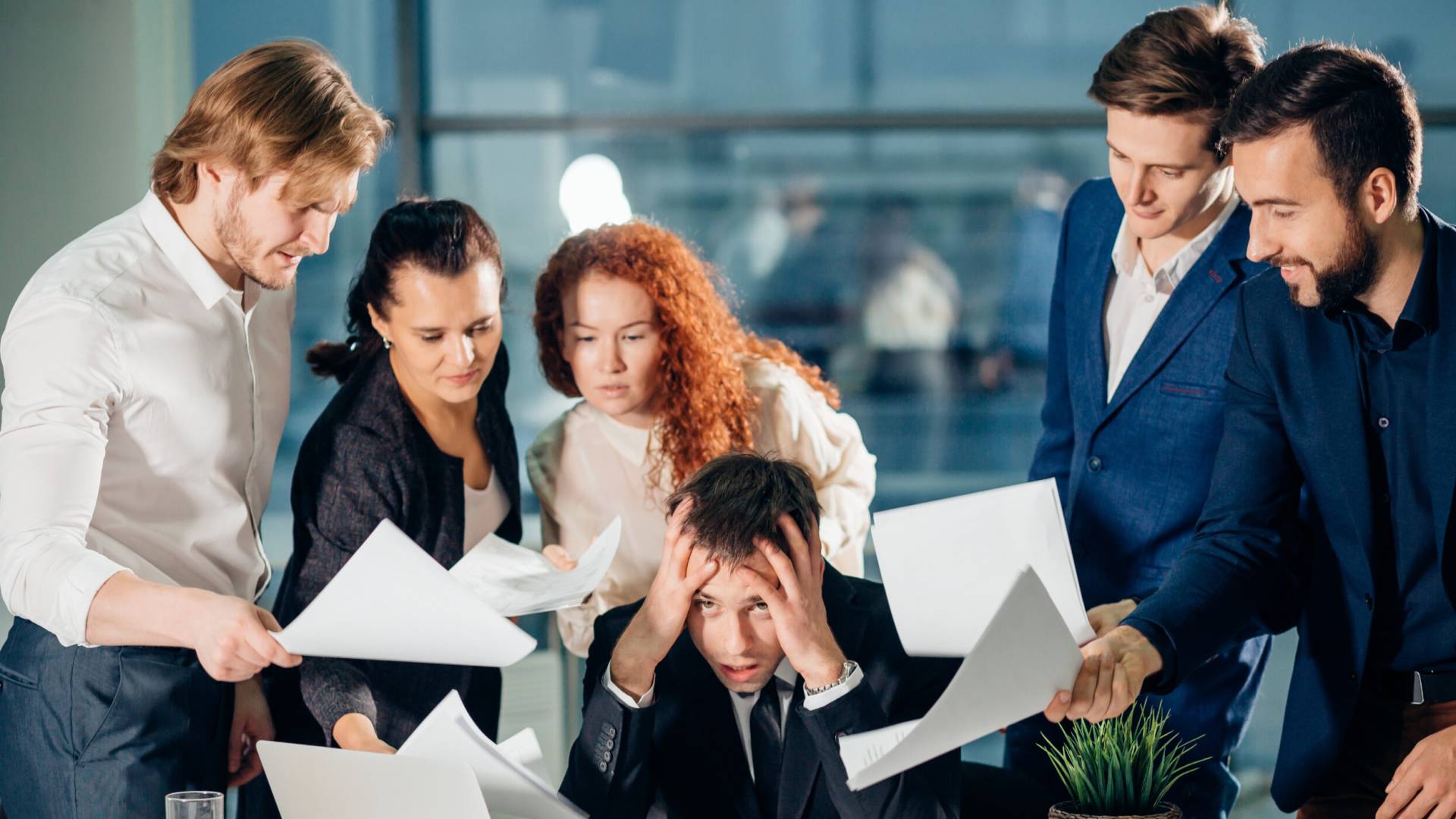 الإزعاج في العمل