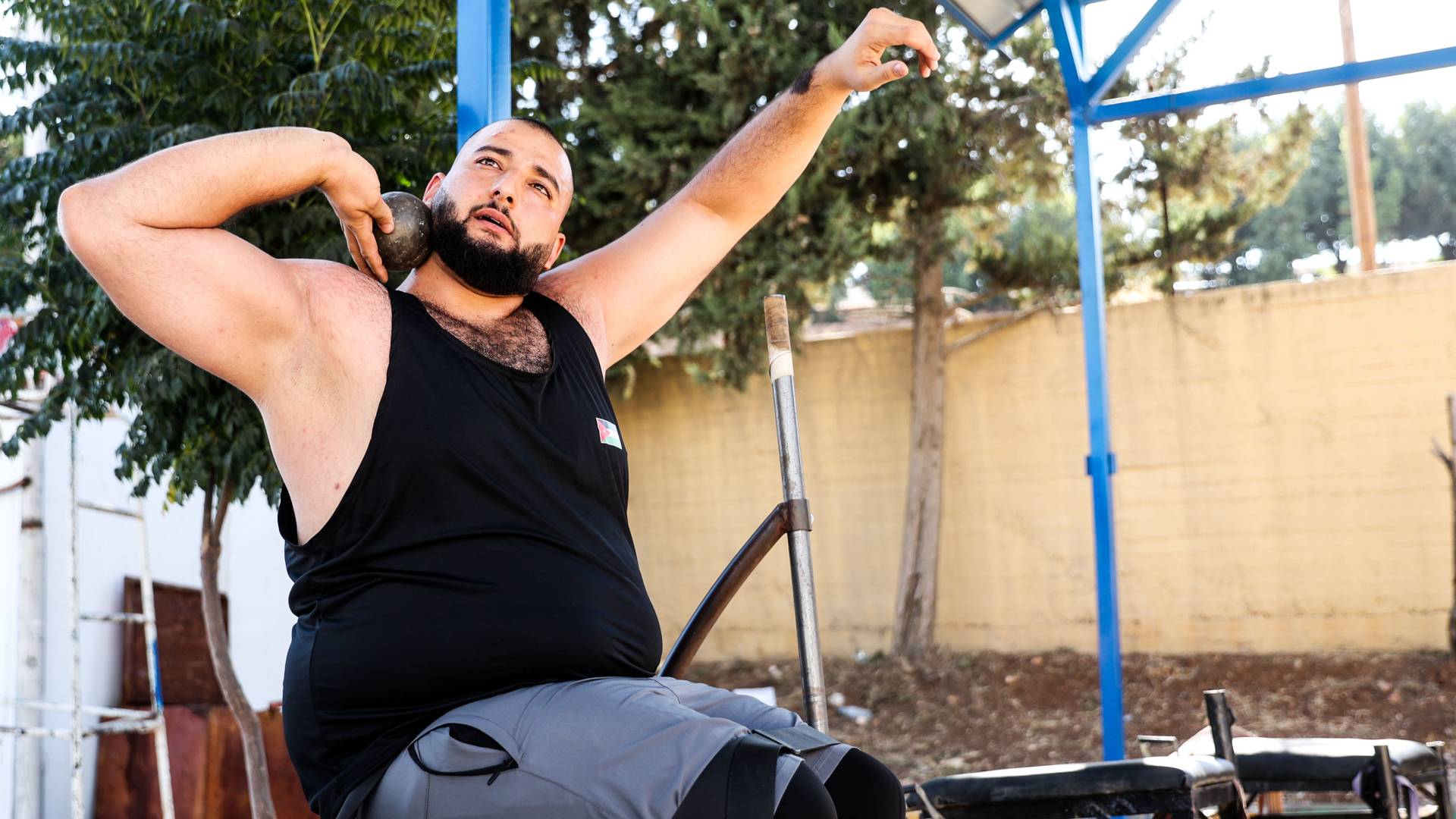 لاعب المنتخب الوطني لألعاب القوى، أحمد هندي