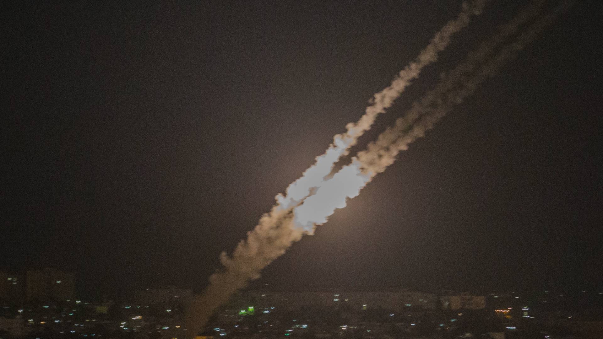 رشقة صاروخية من لبنان