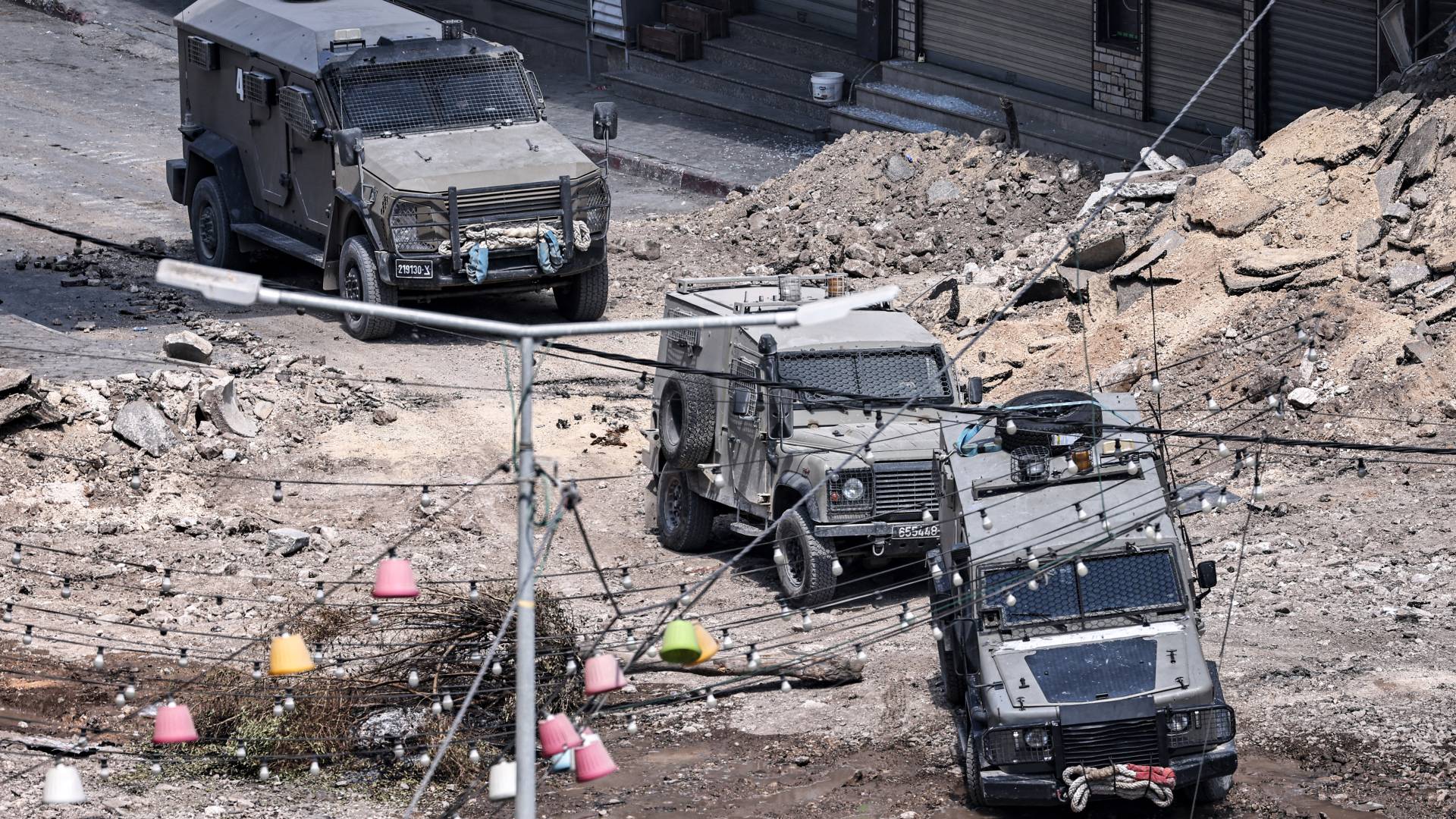 مركبات جيش الاحتلال بالضفة الغربية