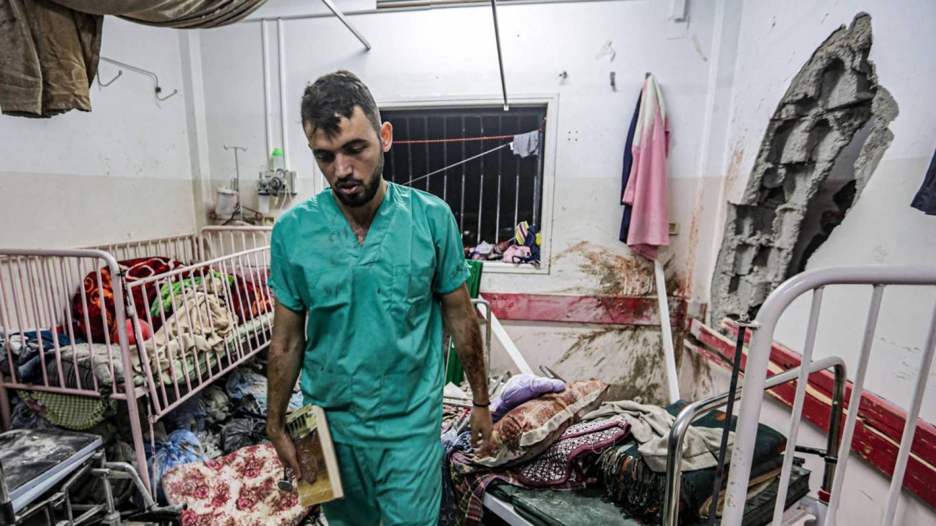 استهداف مستشفى في قطاع غزة