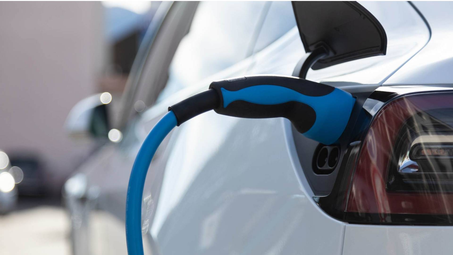 مركبة تعمل على الكهرباء