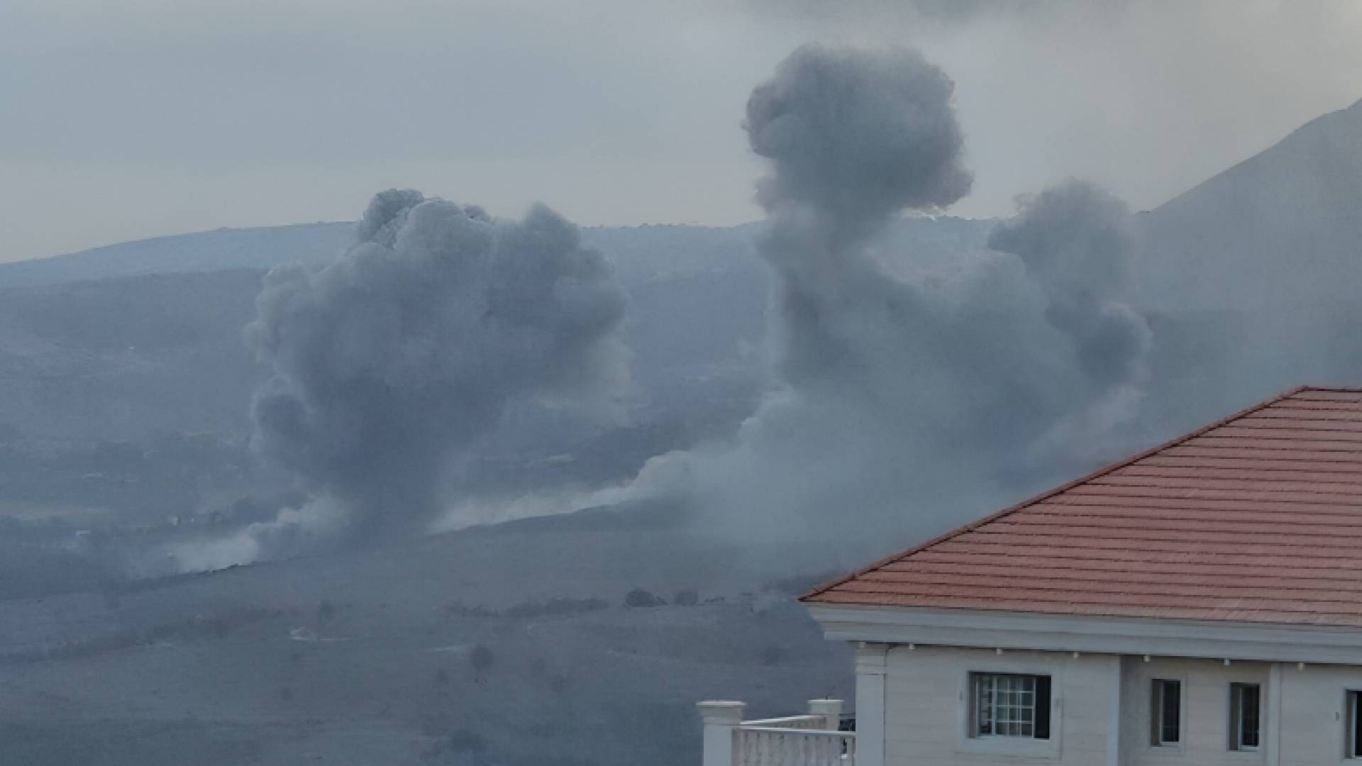 الاحتلال يستهدف منطقة المحمودية جنوب لبنان