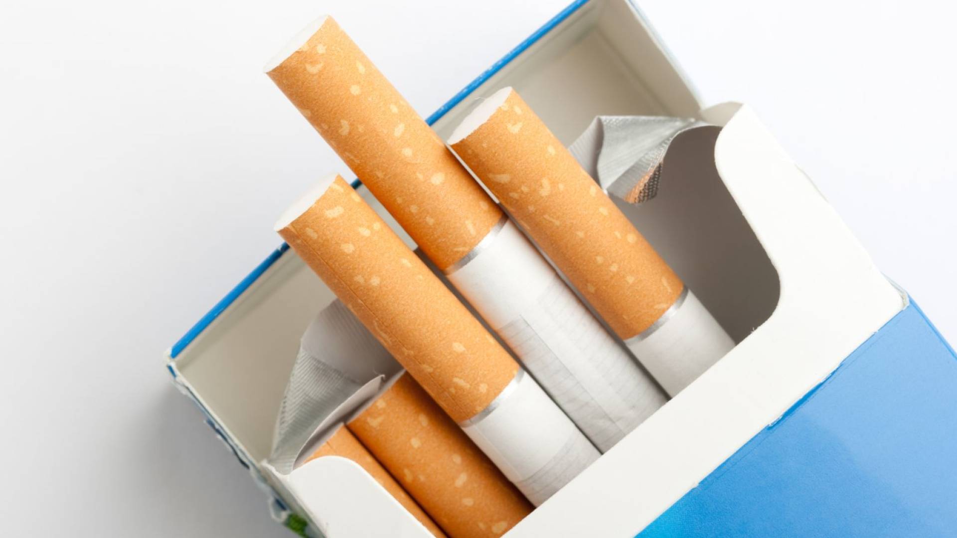 علبة سجائر "تعبيرية"