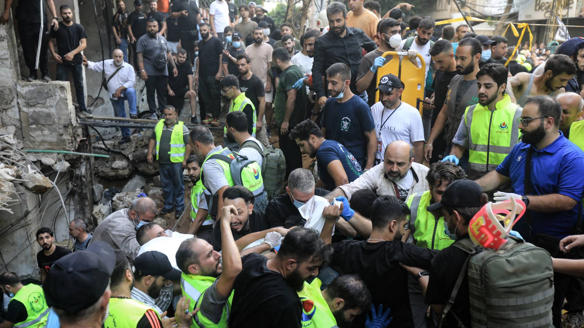 غارة للاحتلال تستهدف مبنى في ضاحية بيروت الجنوبية