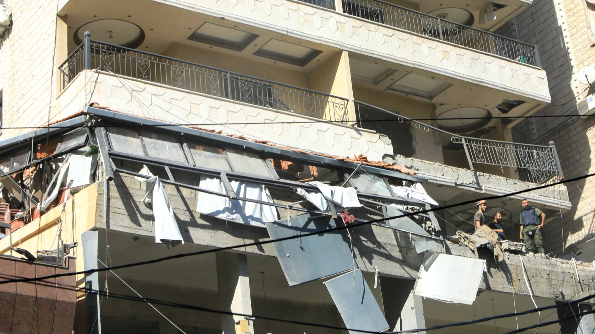 بالفيديو.. جيش الاحتلال يشن غارة على ضاحية بيروت الجنوبية