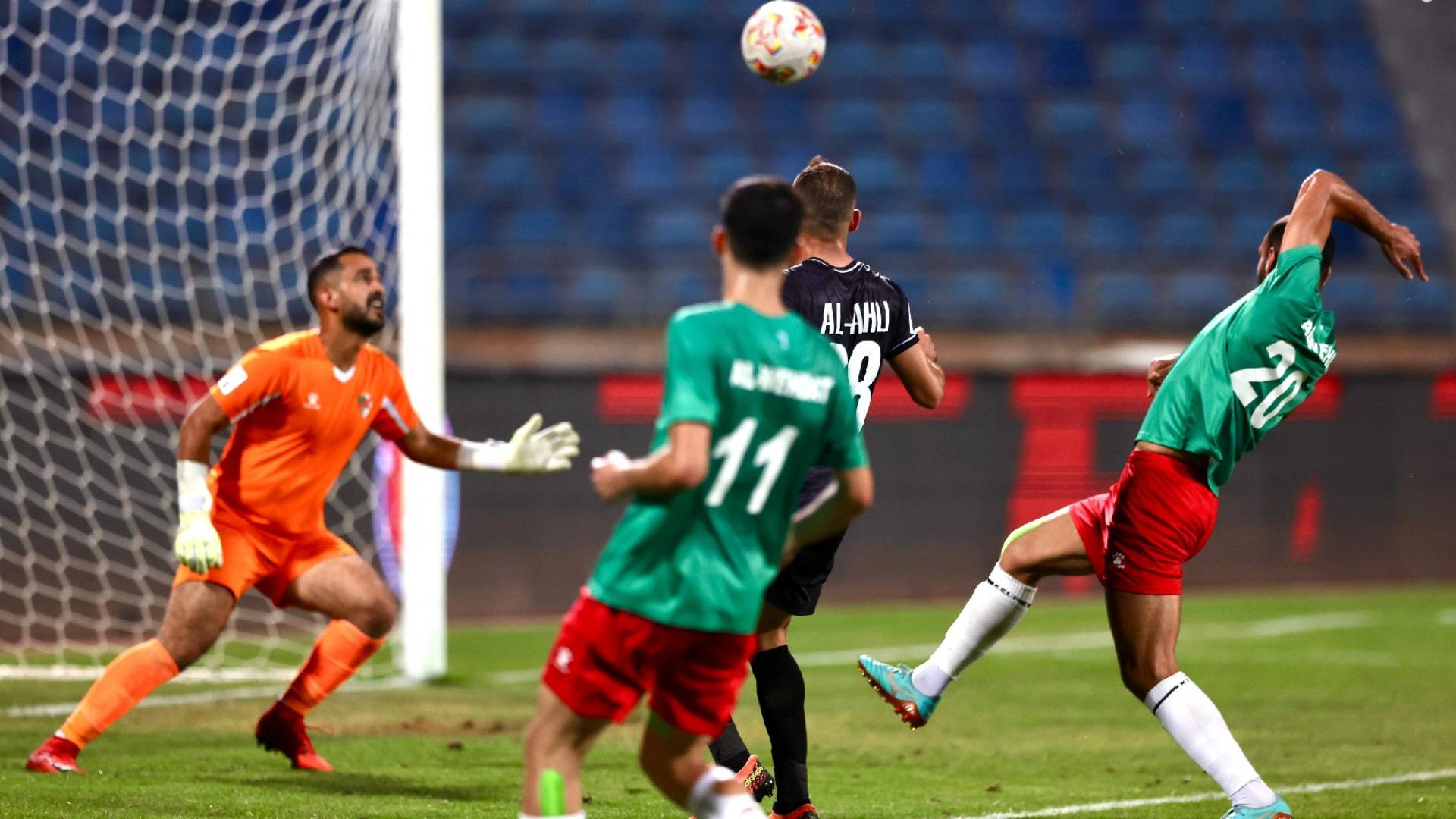 جانب من مباراة الوحدات والأهلي