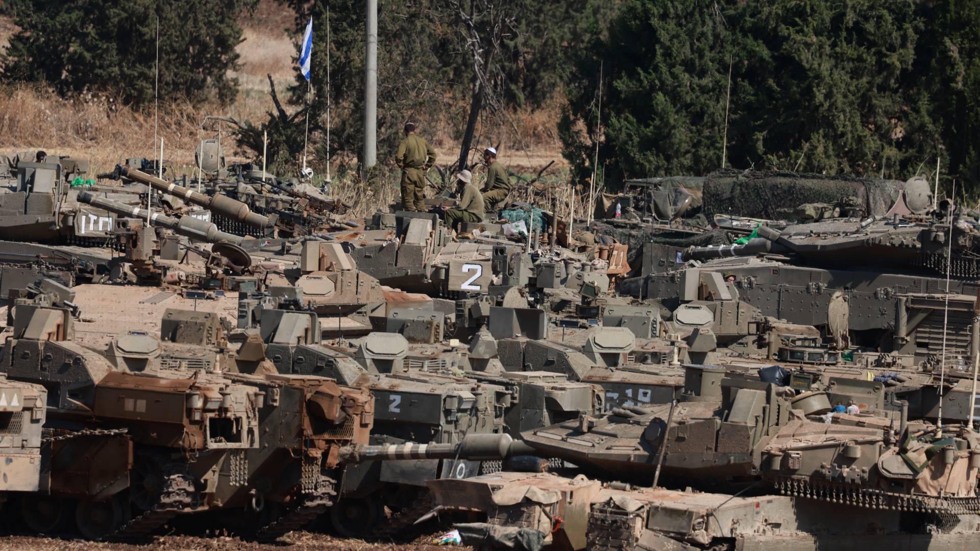 دبابات تابعة لجيش الاحتلال قرب الحدود اللبنانية