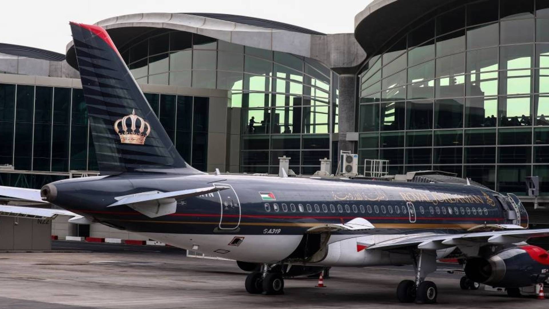 طائرة تابعة للخطوط الجوية الملكية الأردنية