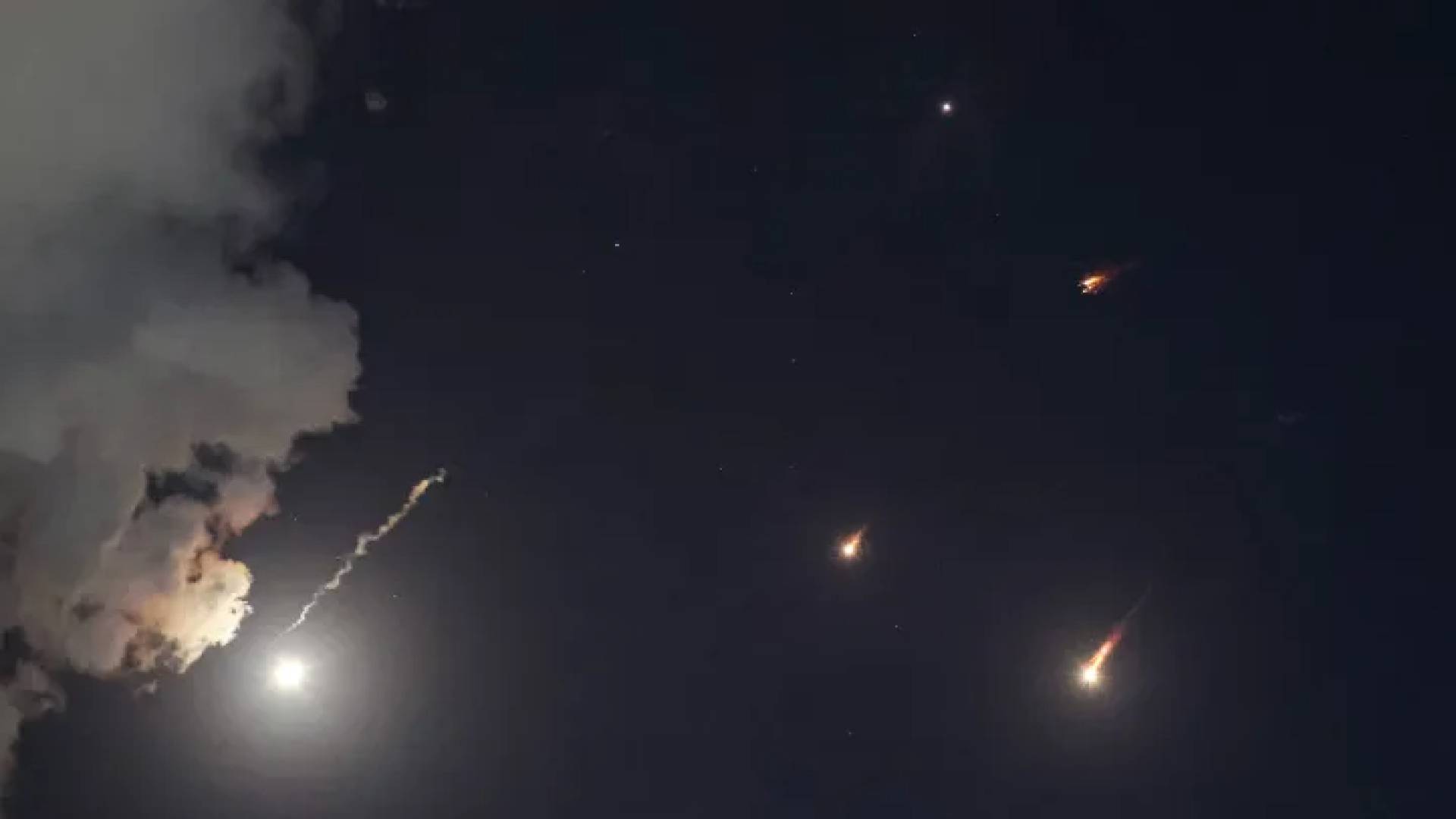 صواريخ إيرانية في السماء