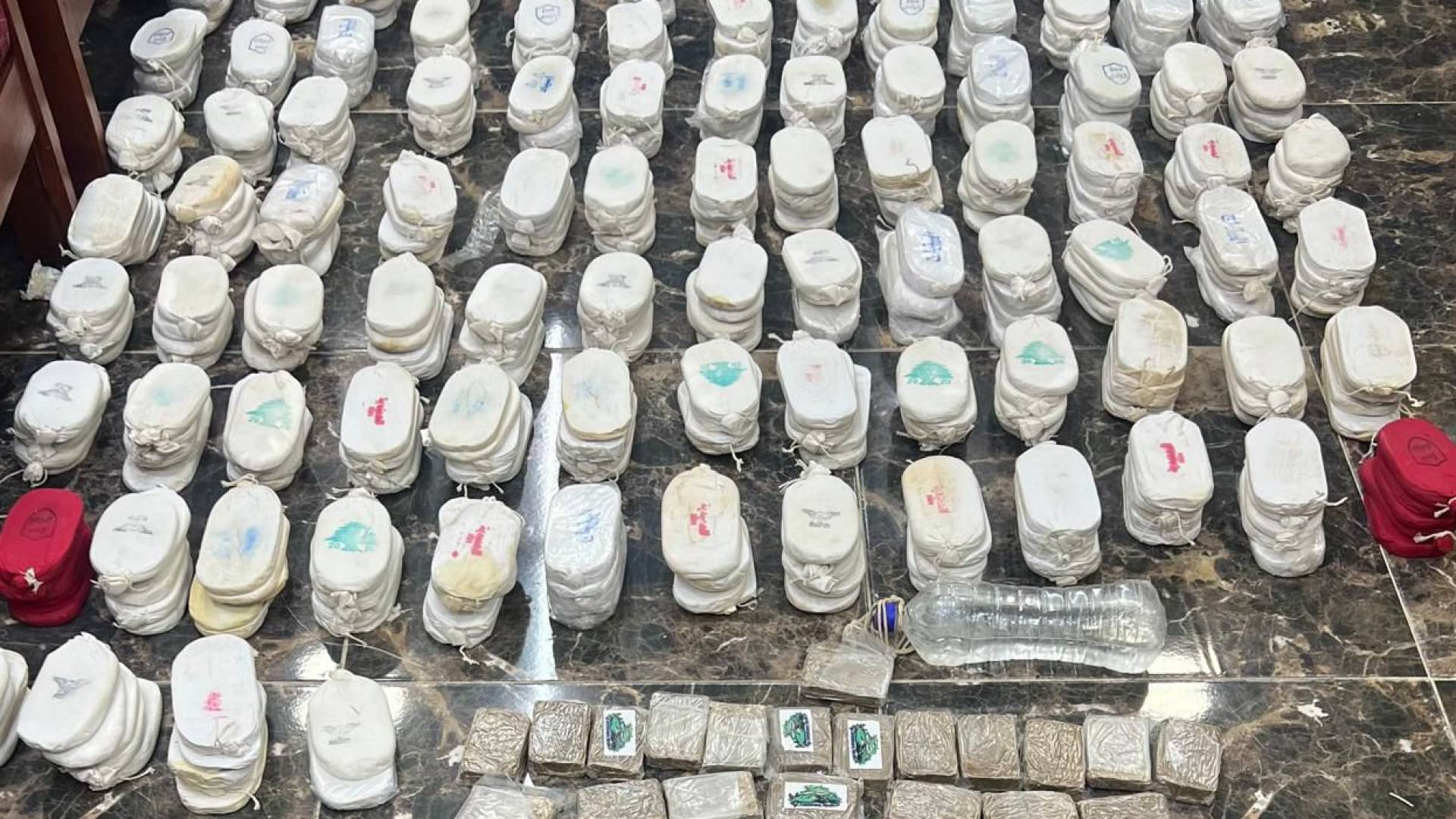 المواد المخدرة قادمة من الأراضي السورية