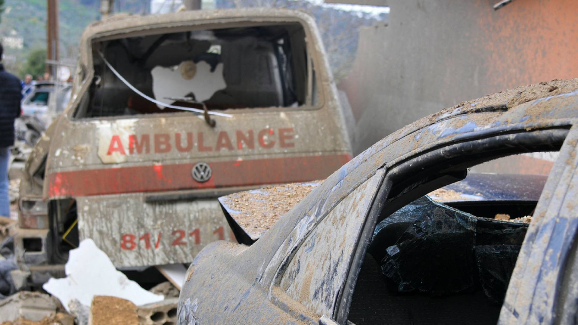 الاحتلال يستهدف طواقم الإنقاذ في لبنان