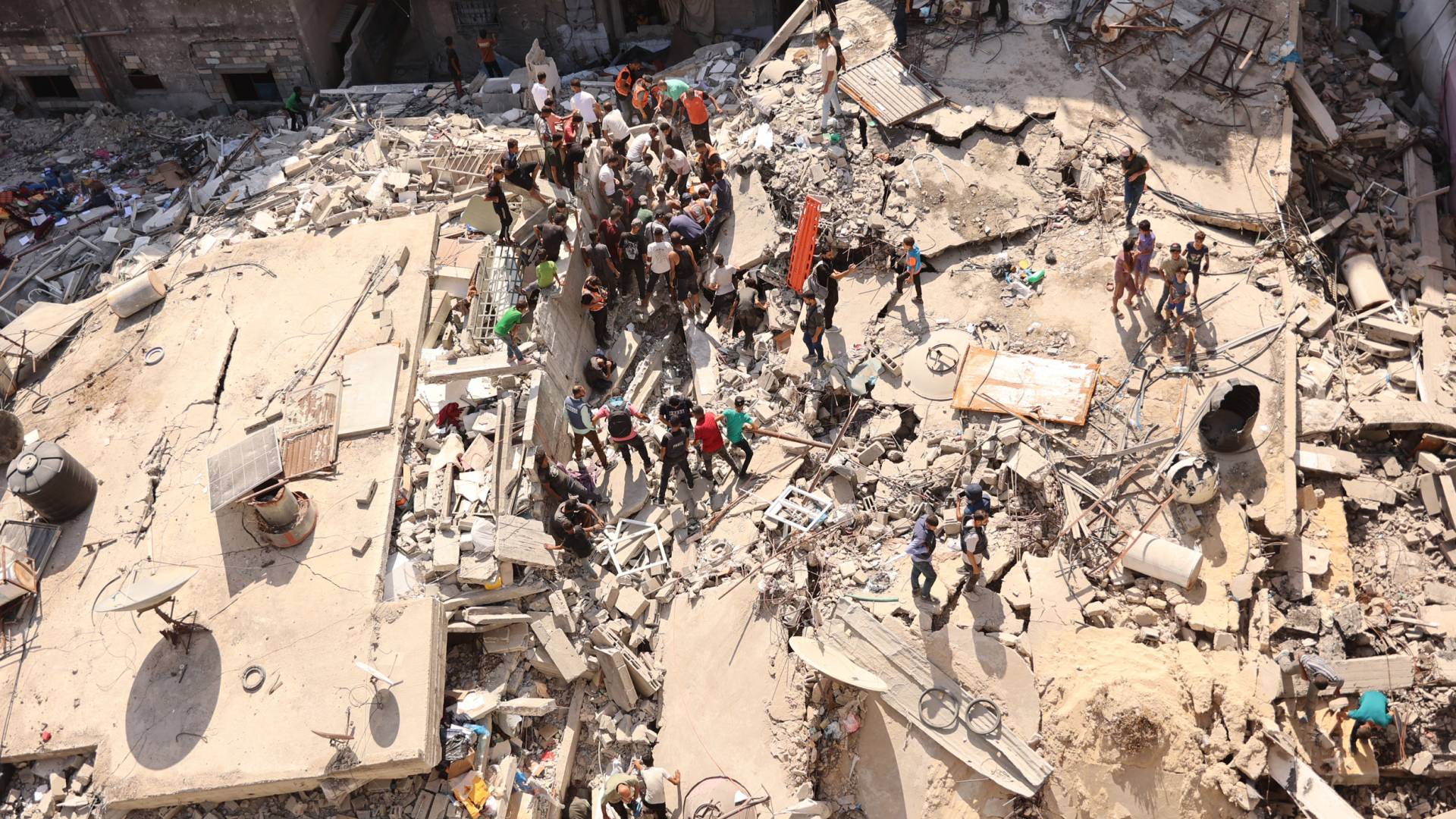 آثار القصف على غزة