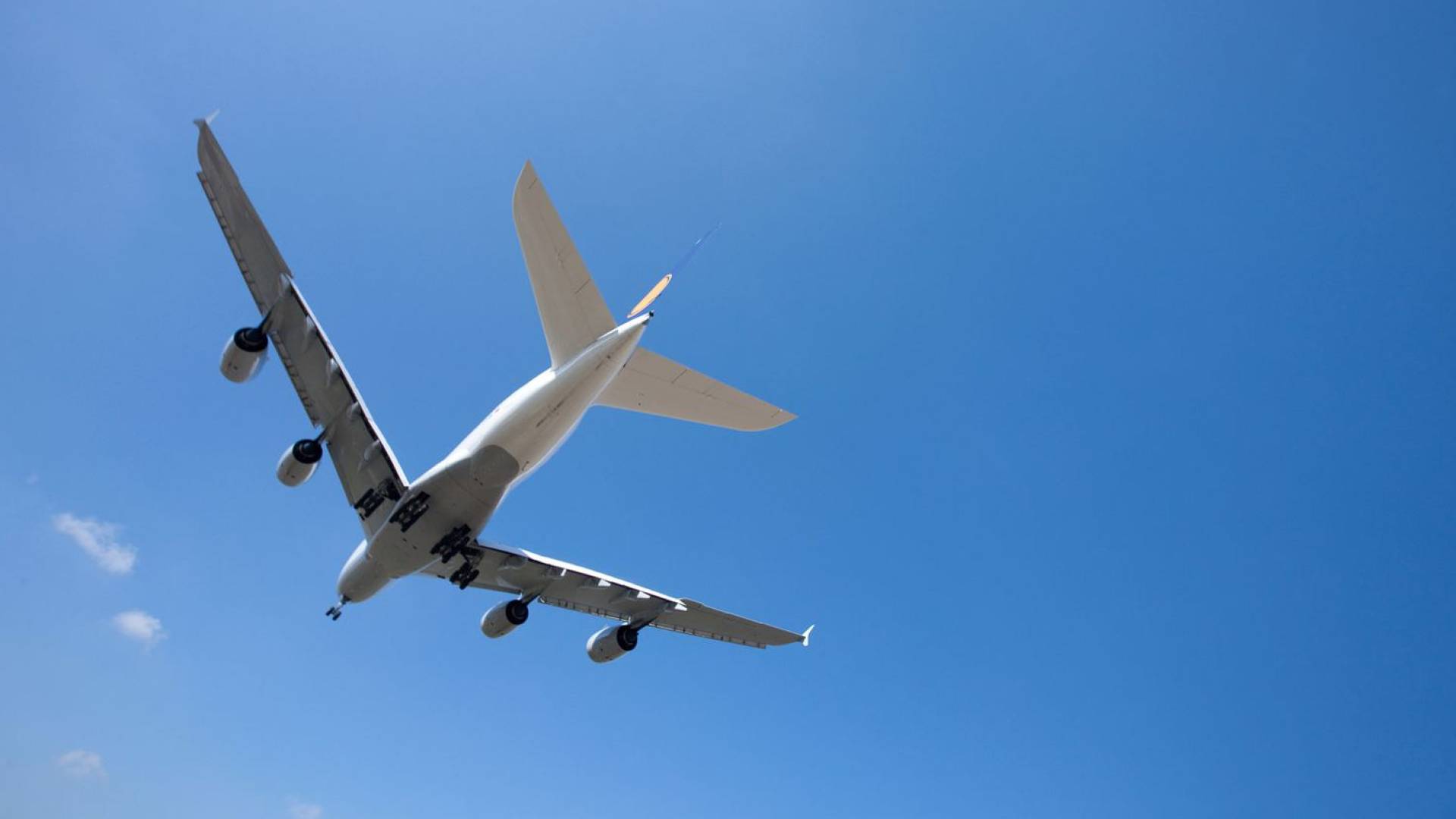 طائرة - تعبيرية