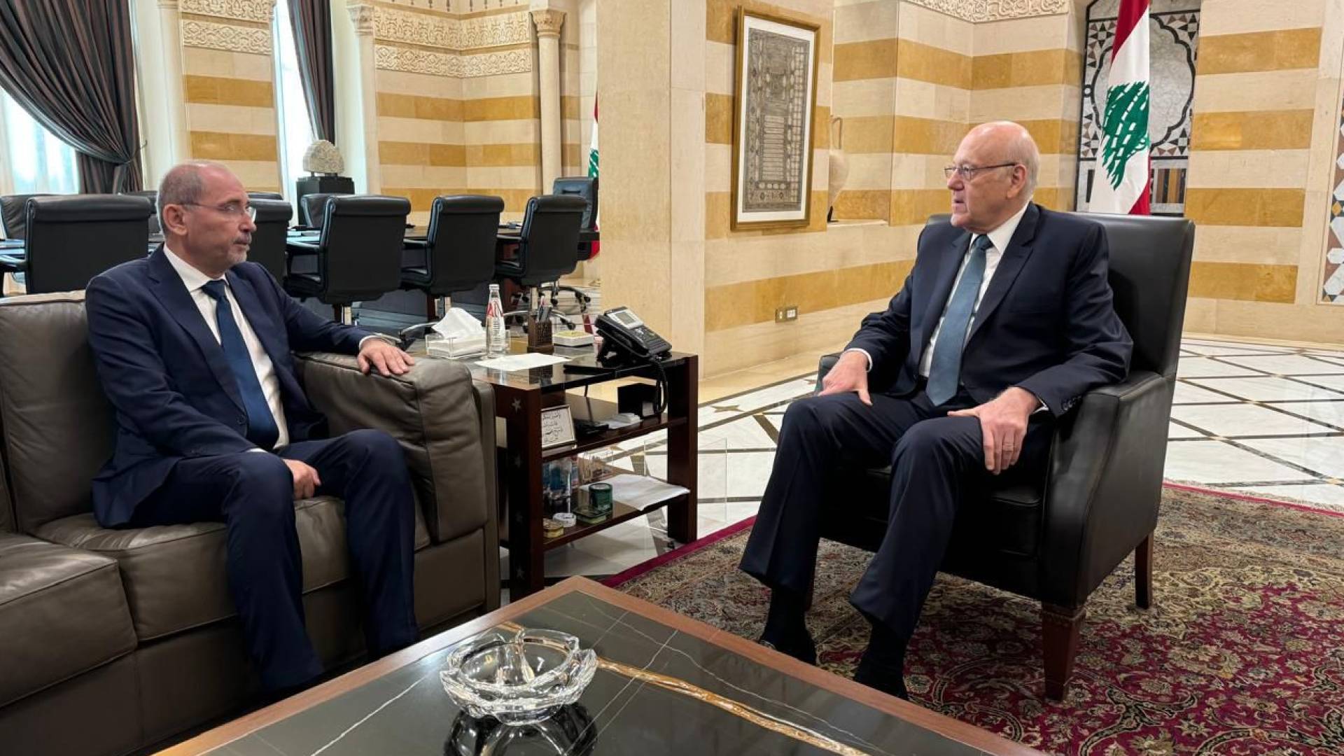 الصفدي لدى لقائه ميقاتي في بيروت