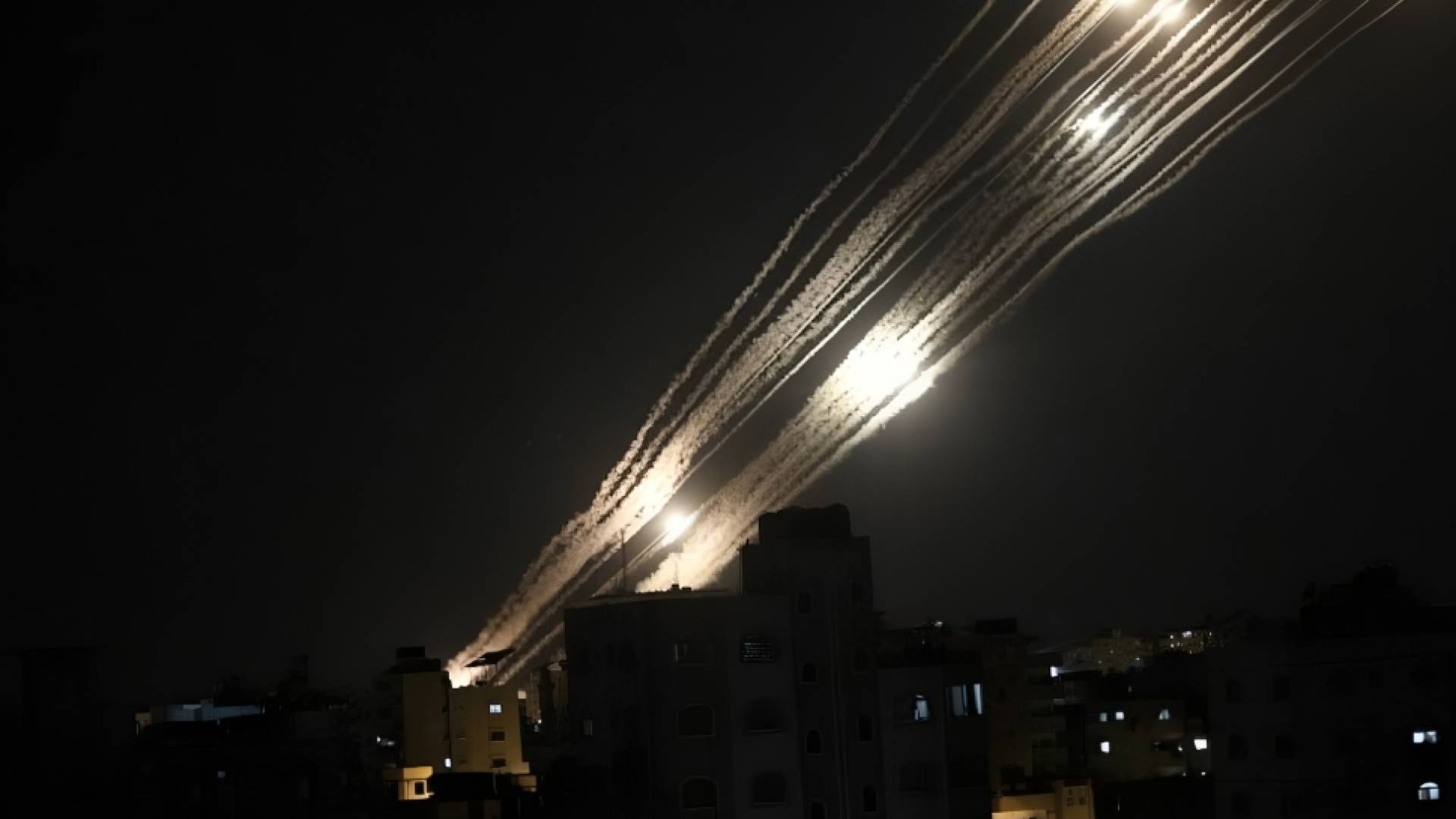 رشقات صاروخية