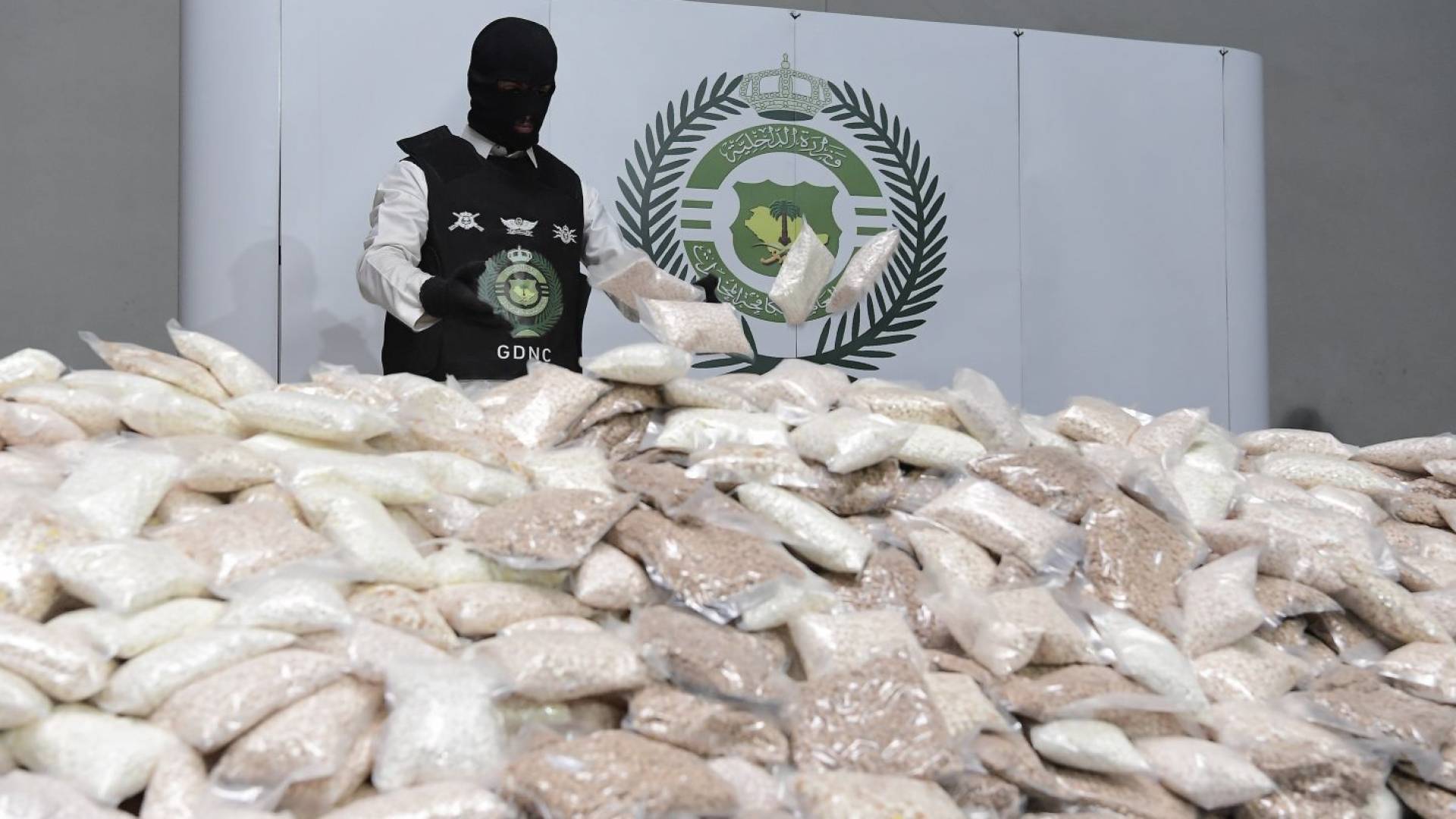 تهربب مخدرات