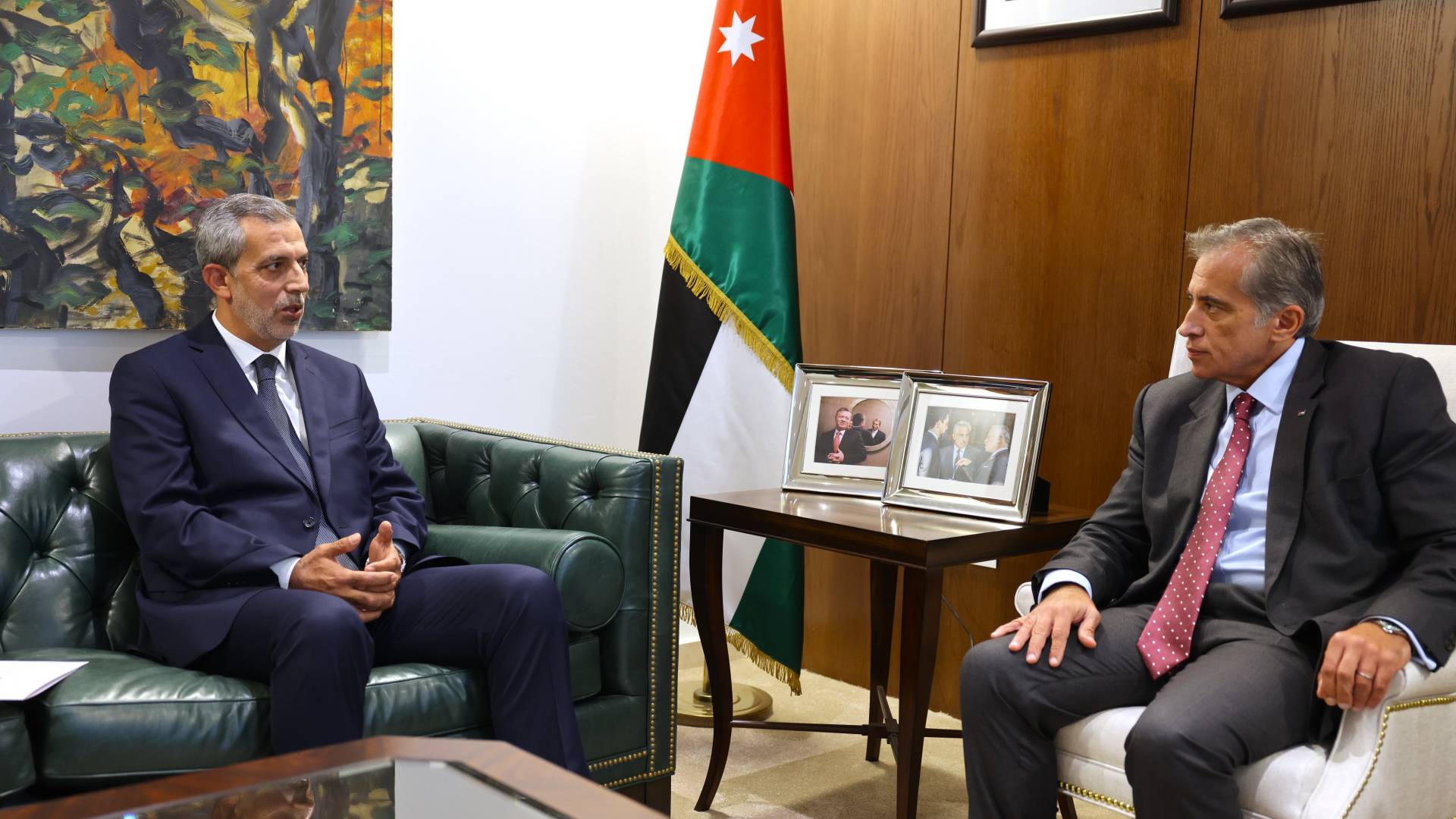 رئيس الوزراء ونقيب المحامين