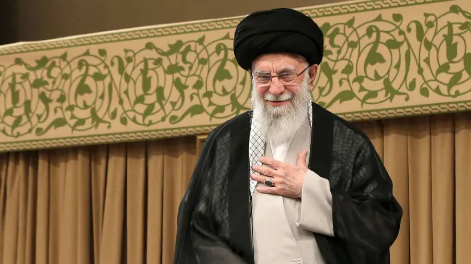 المرشد الأعلى الإيراني علي خامنئي