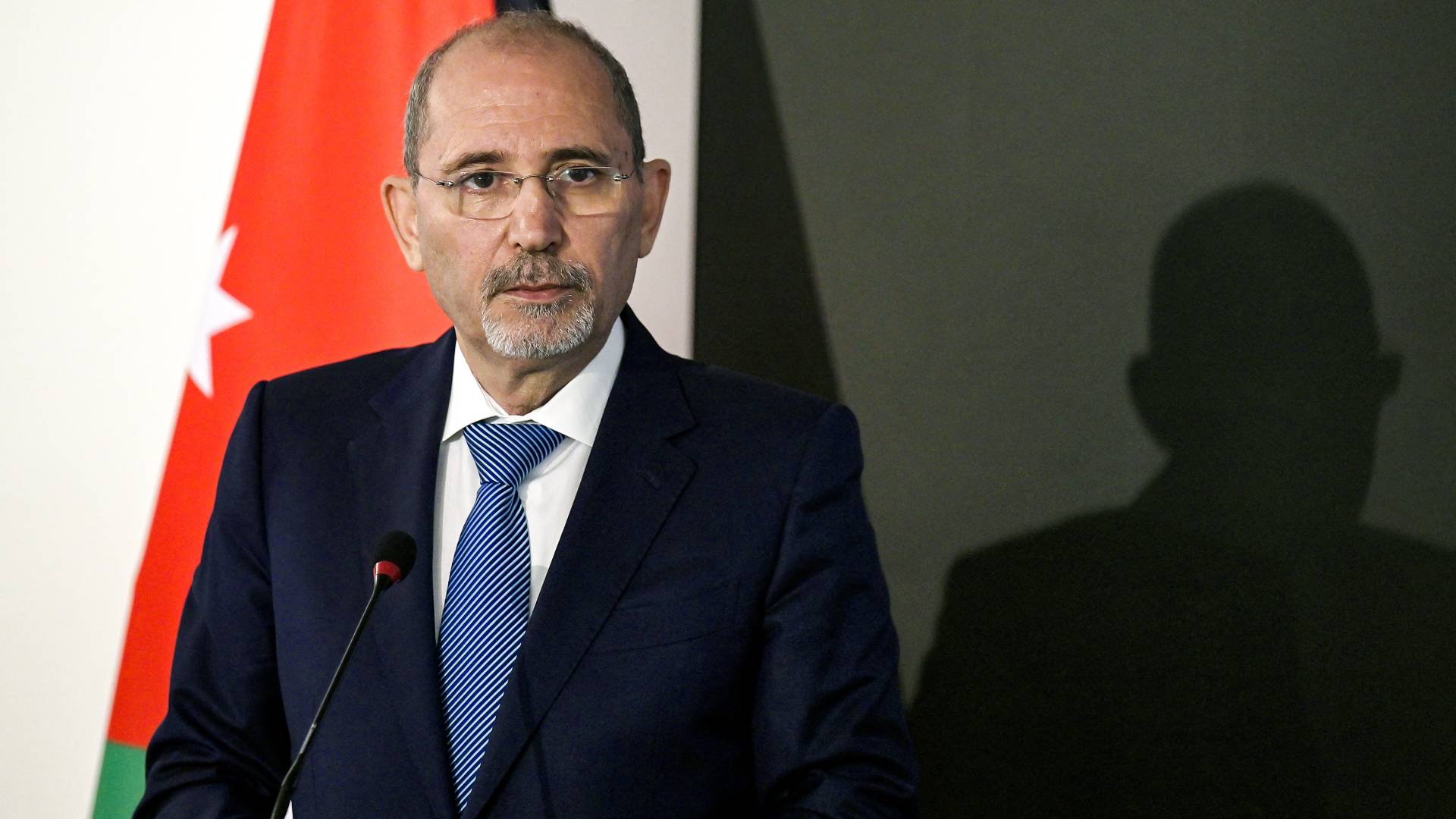 الصفدي: "إسرائيل" ترتكب جريمة تطهير عرقي في شمال غزة على مسامع العالم