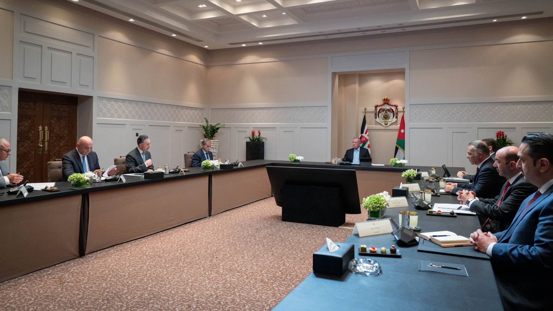 الملك يؤكد أهمية تعزيز مساهمة قطاع الصناعات الغذائية في الاقتصاد الوطني