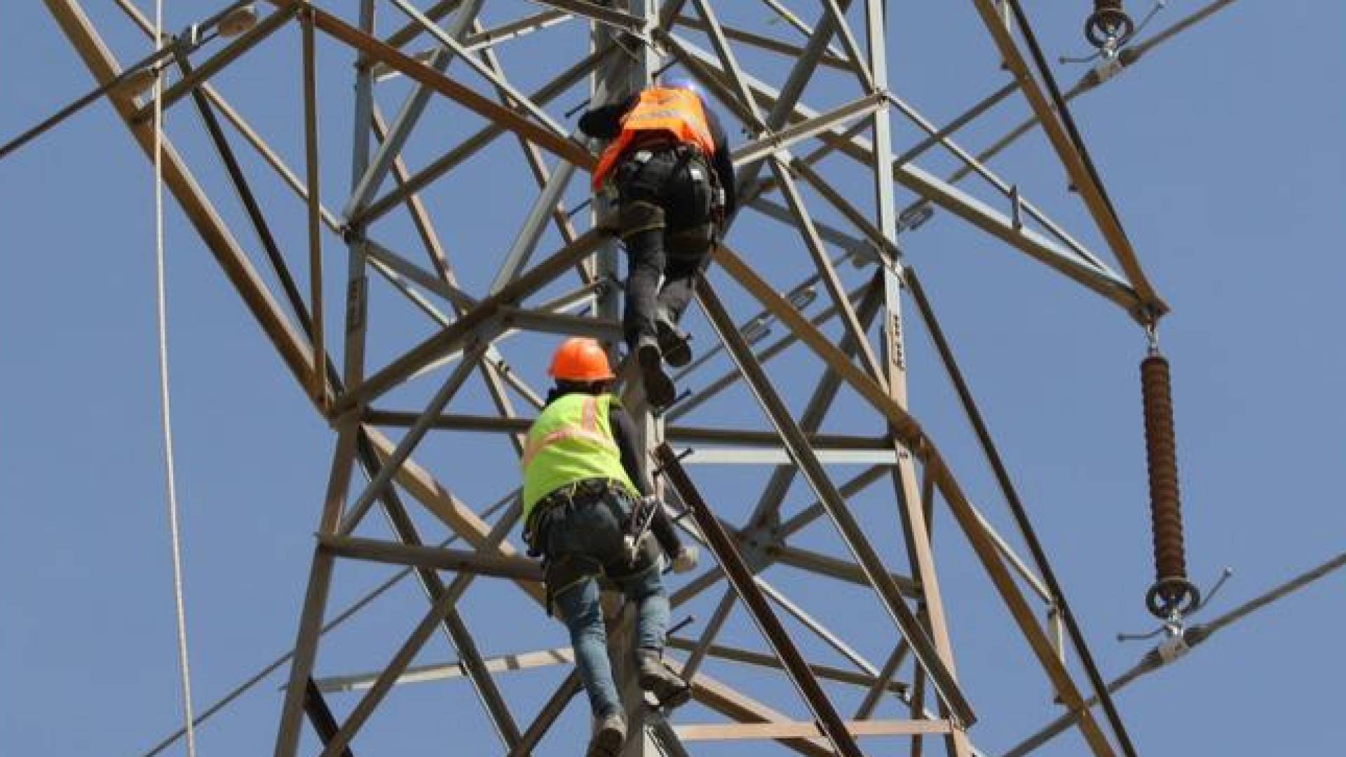 فصل مبرمج للكهرباء عن مناطق في الأردن الخميس