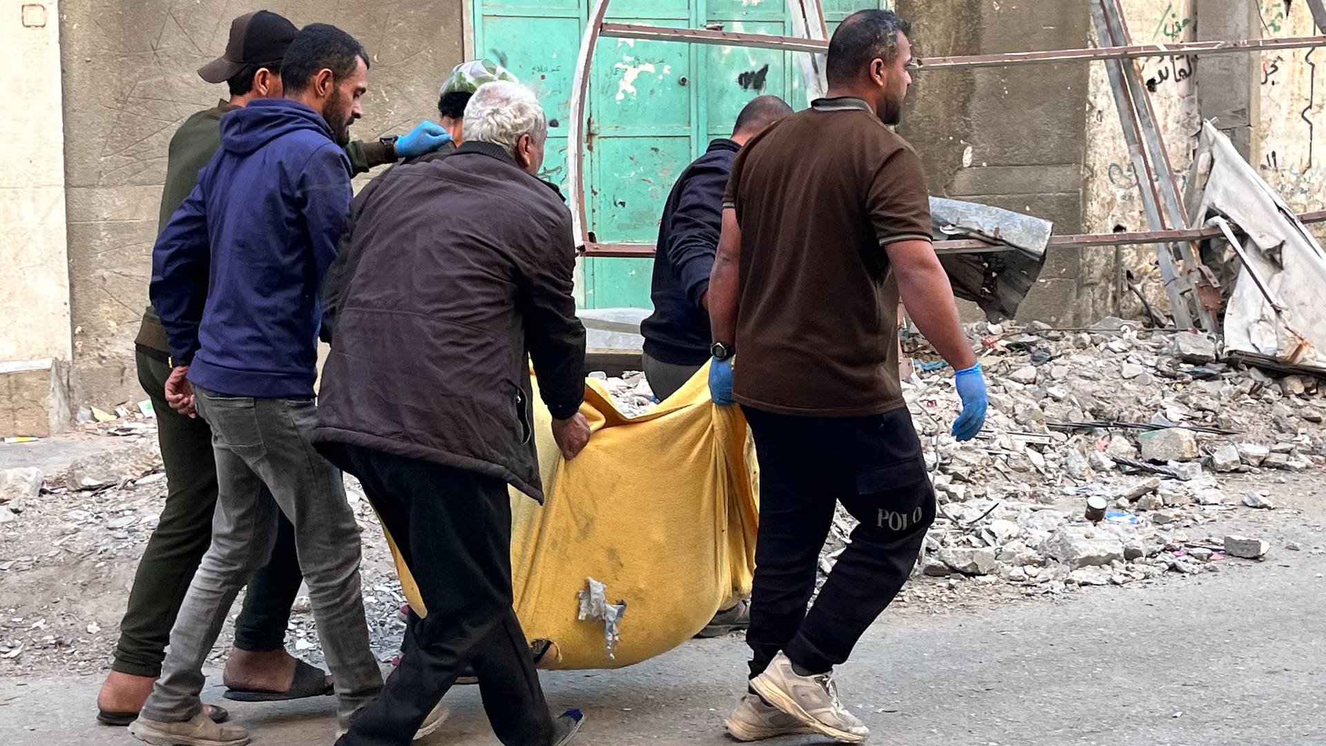 شهداء وجرحى بقصف للاحتلال استهدف حي النصر بمدينة غزة